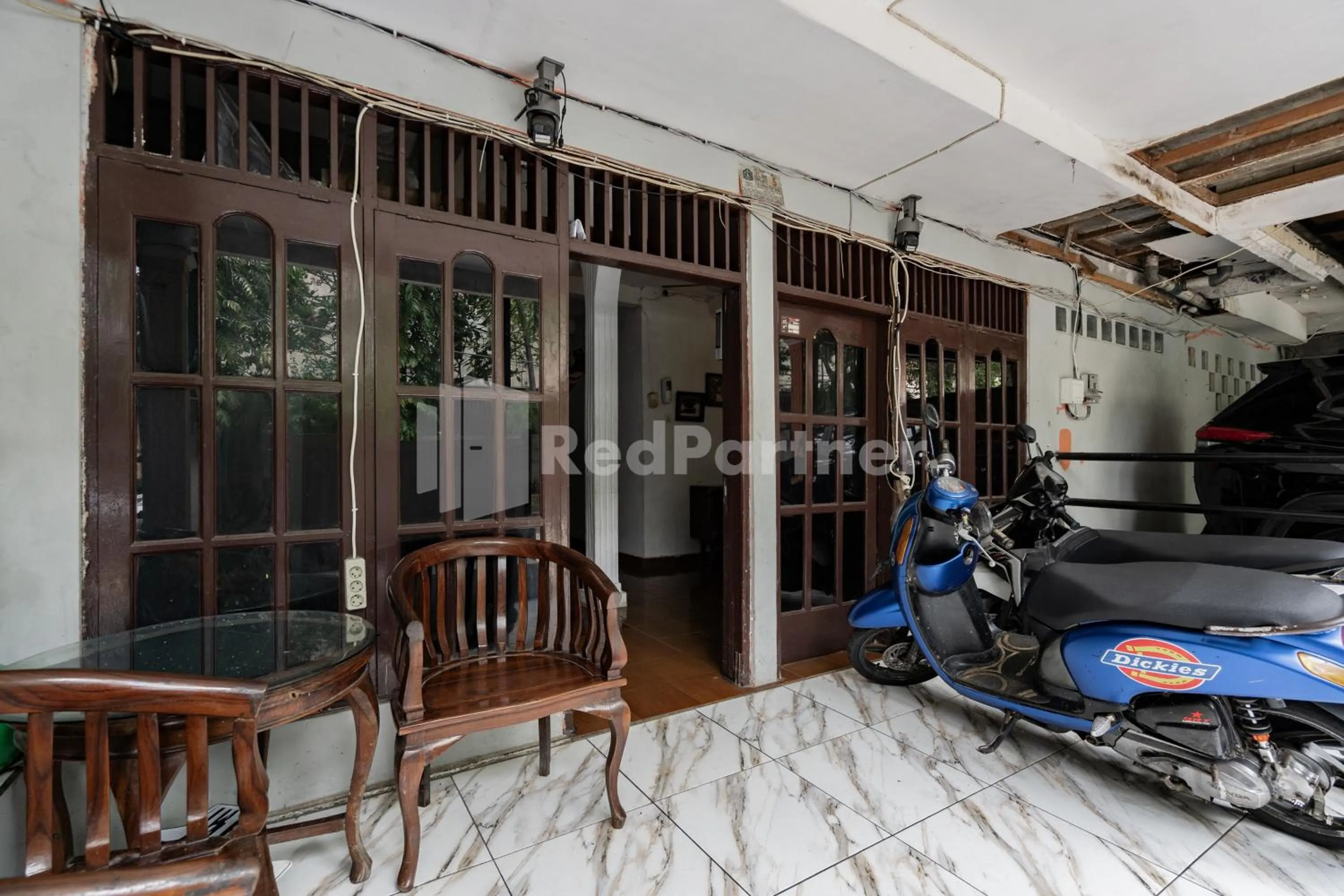Property building in Danysa Guest House Jakarta RedPartner