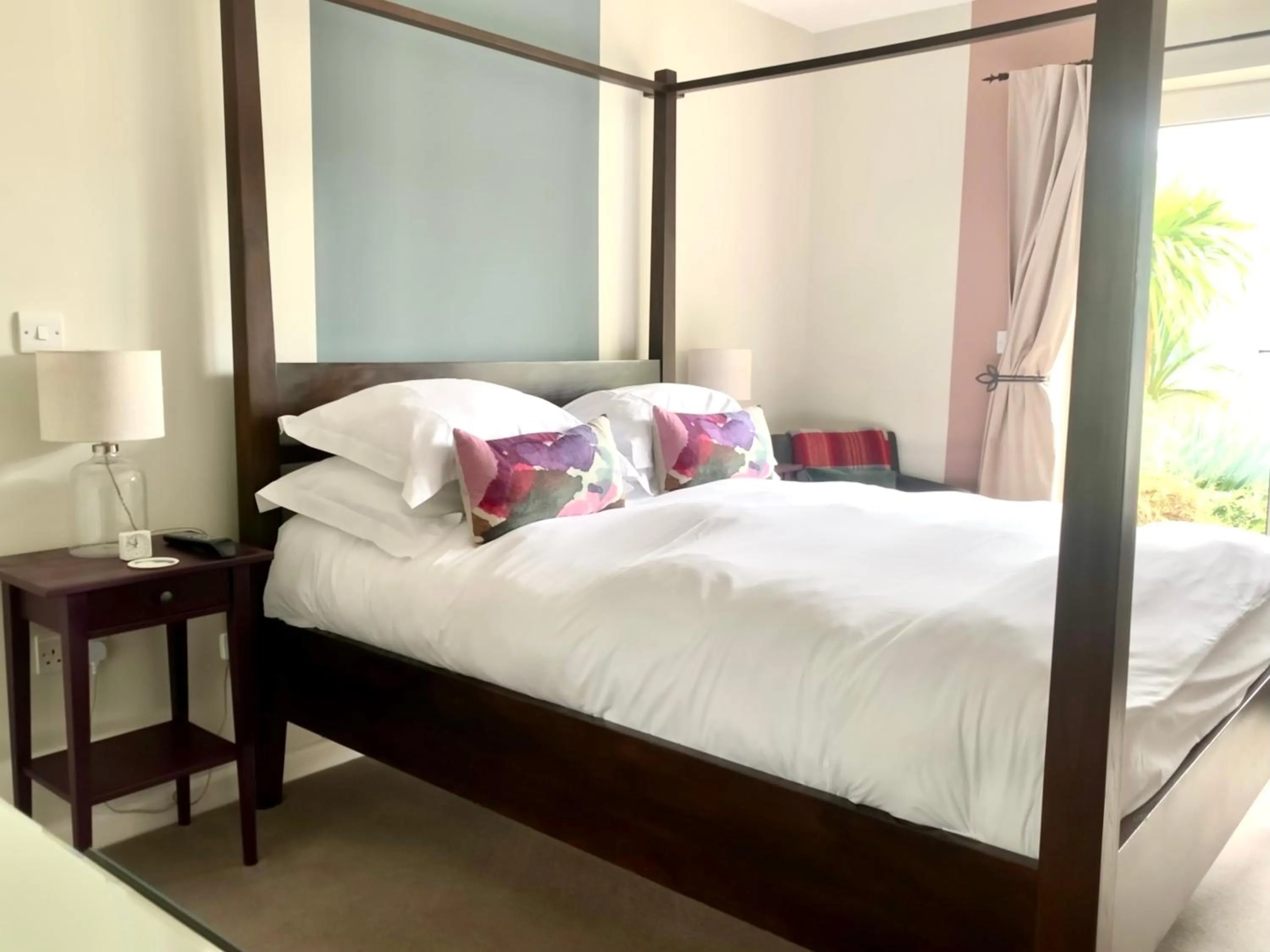 Superior King Room - single occupancy in Chillington House