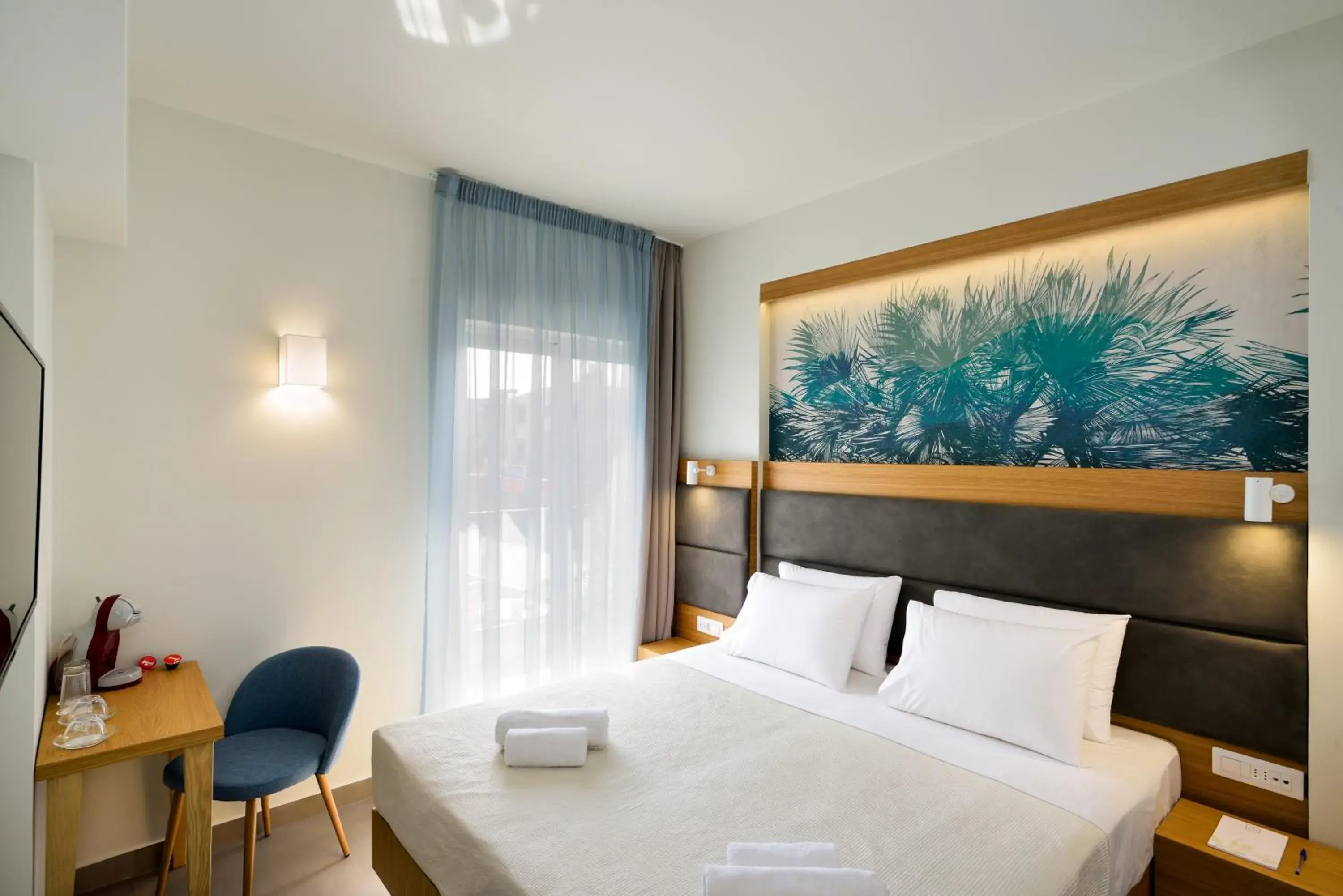 Classic Room with Balcony in Elia Kalamaki Hotel Classic Room with Balcony in Elia Kalamaki Hotel