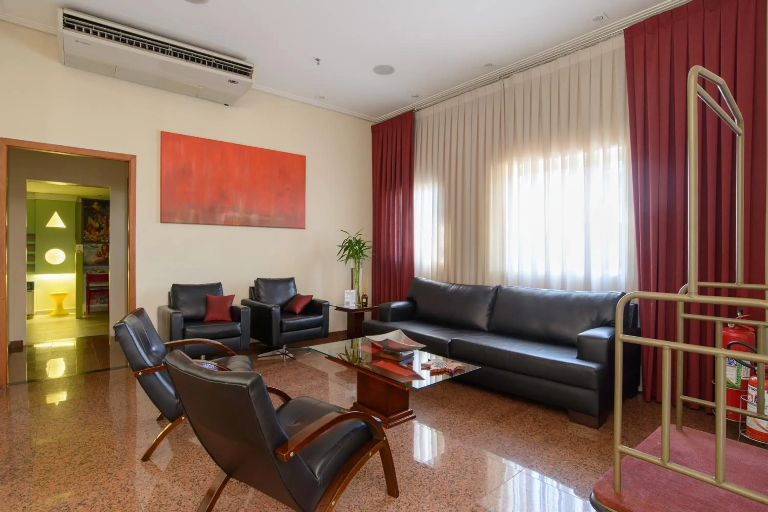 Living room in Faro Hotel São José dos Campos Living room in Faro Hotel São José dos Campos