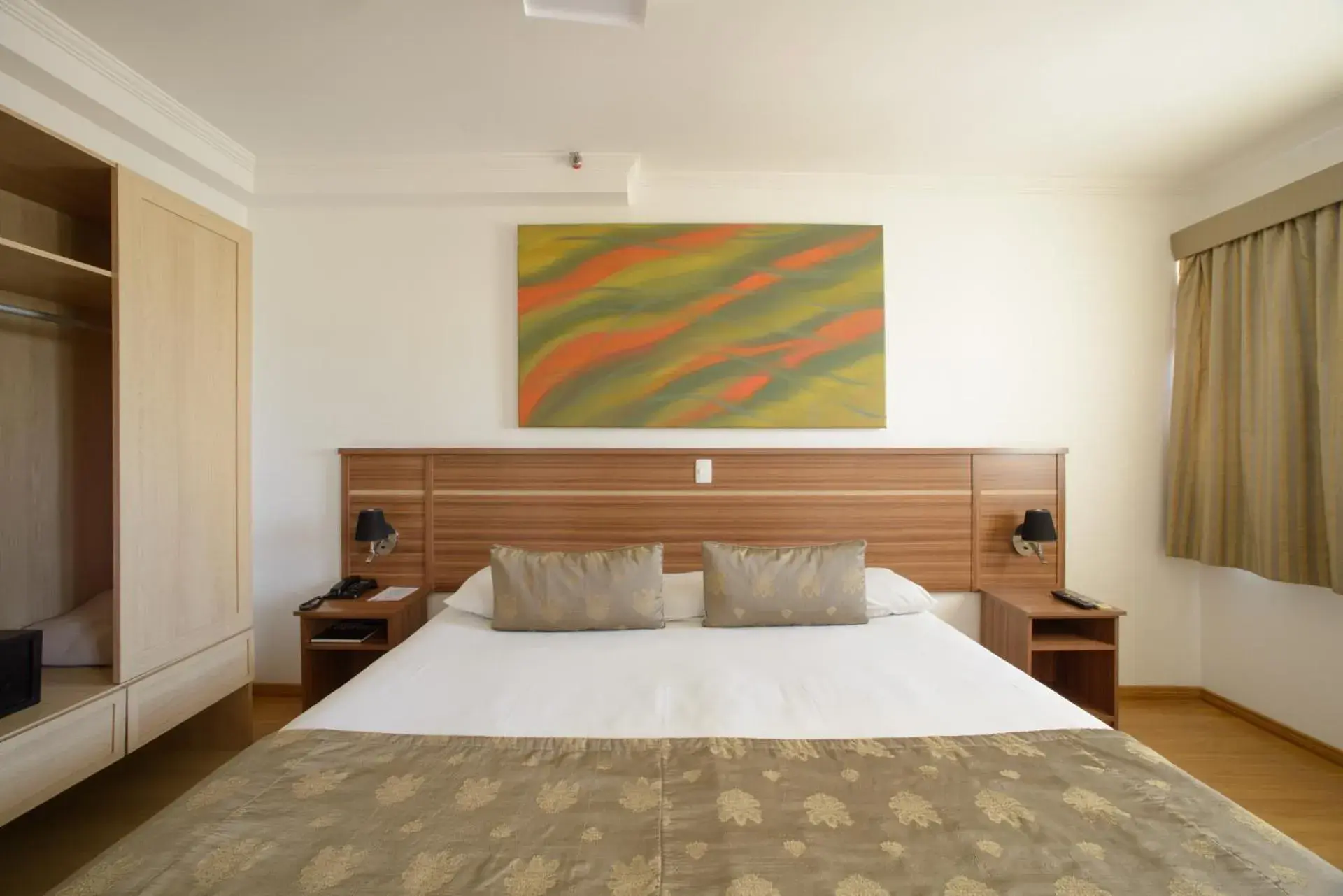 Deluxe King Room in Faro Hotel São José dos Campos Deluxe King Room in Faro Hotel São José dos Campos