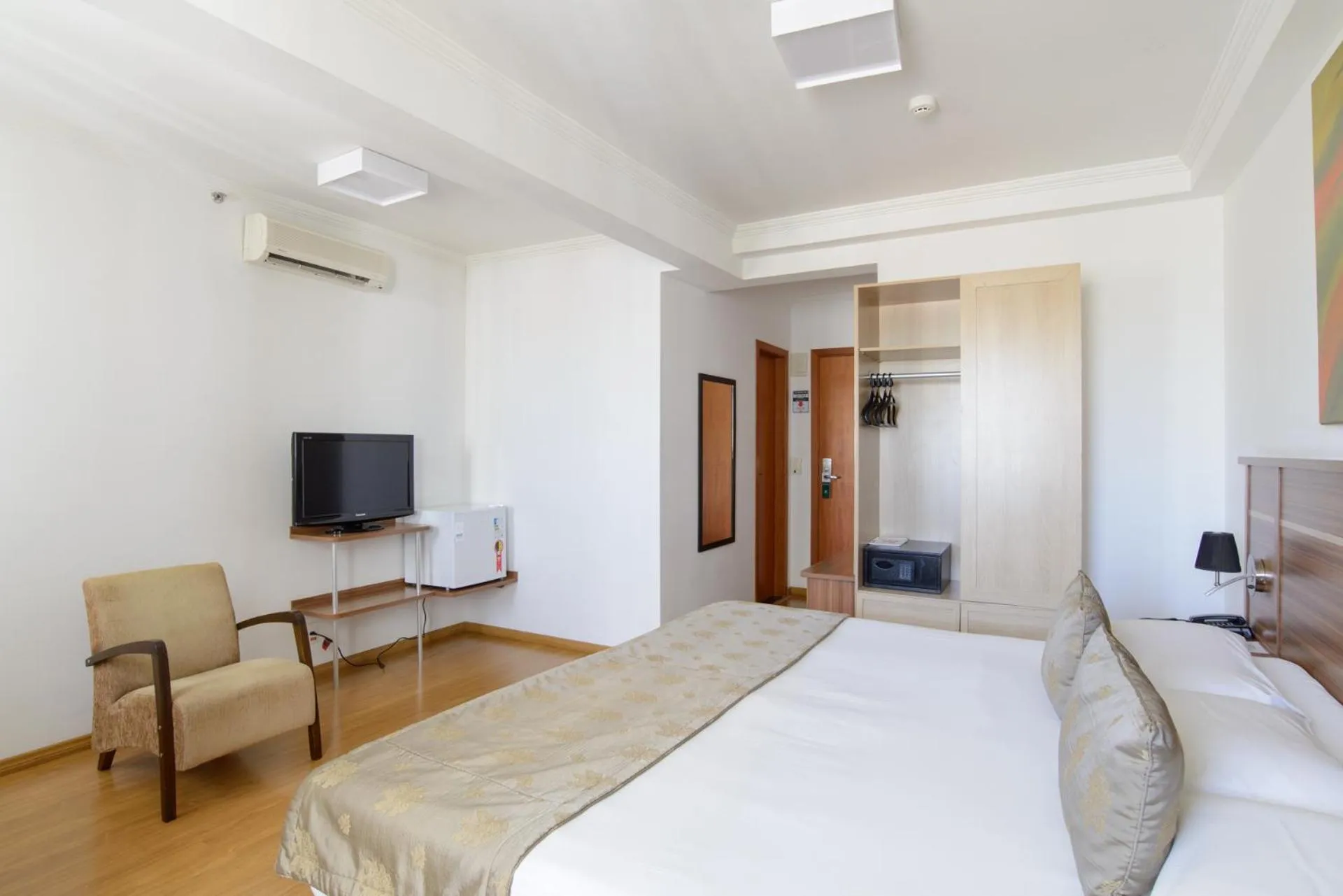 Bed in Faro Hotel São José dos Campos