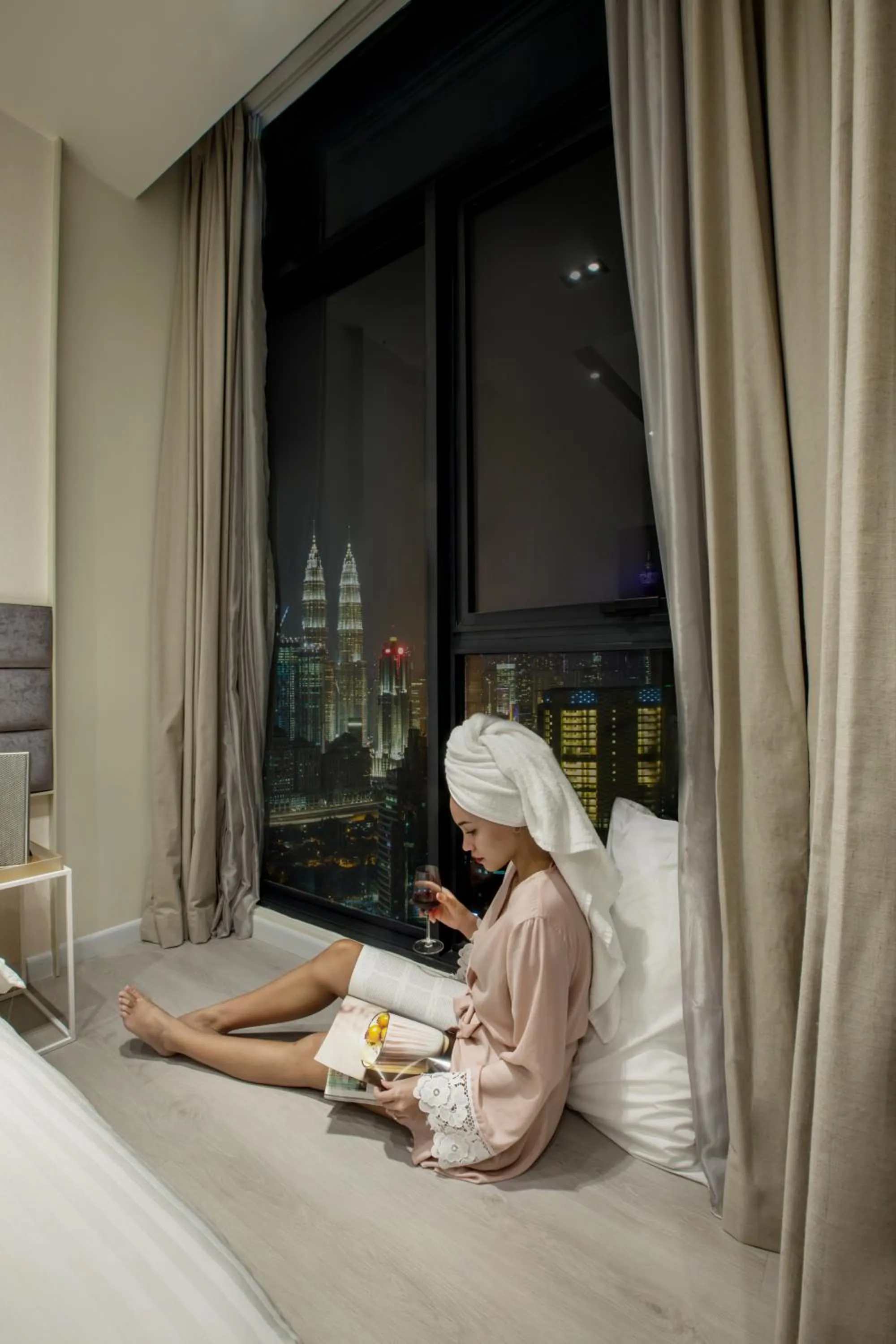 Bed in Expressionz 48th floor Sky Pool