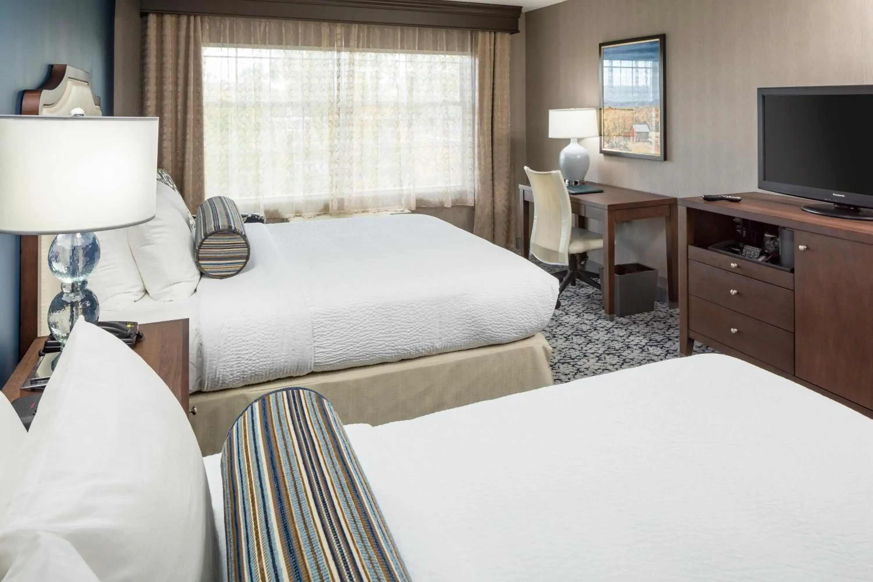 Bedroom, Bed in Inn at Middletown Bedroom, Bed in Inn at Middletown