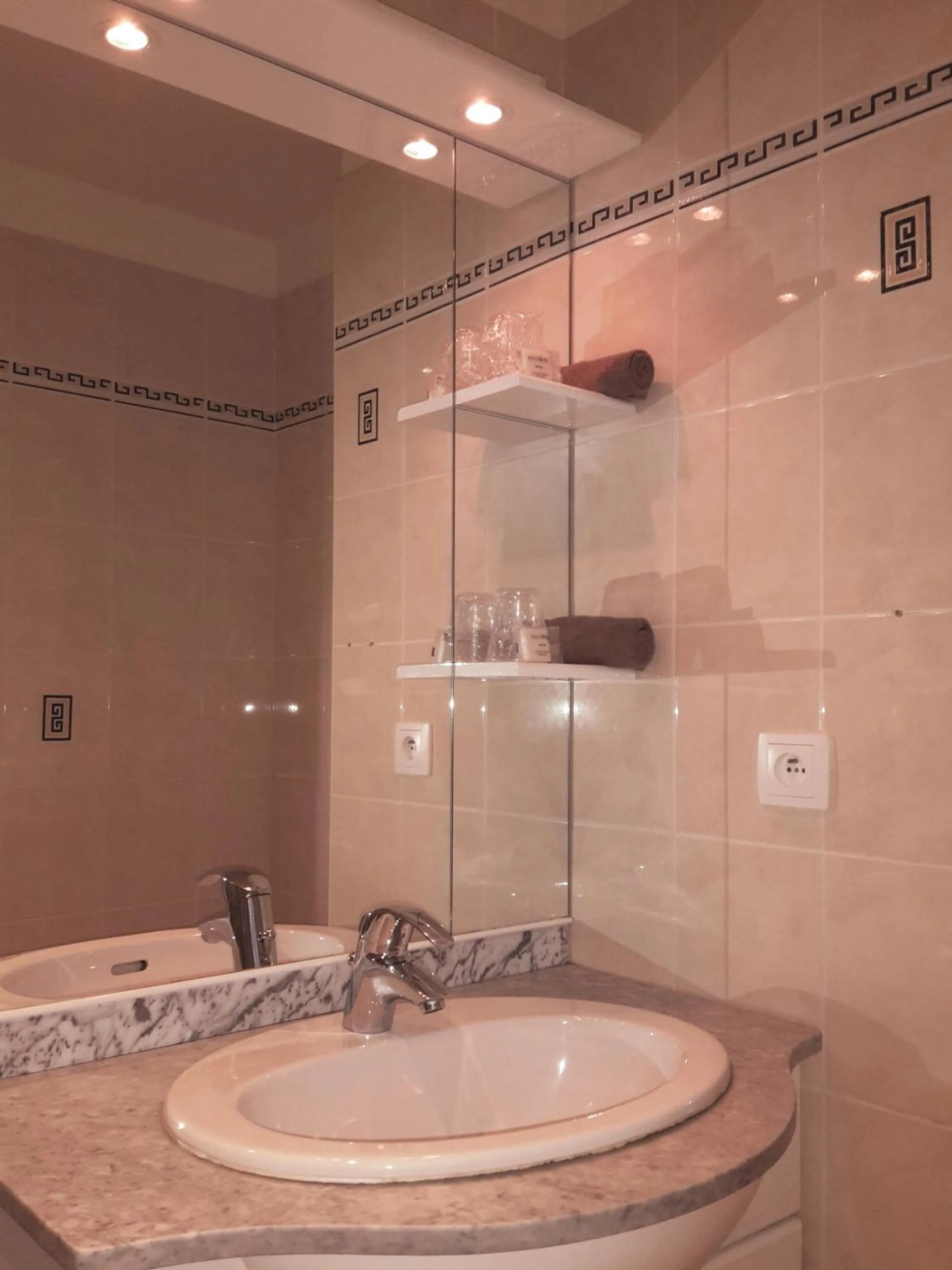 Bathroom in Le Brabant Bar-Hôtel-Restaurant