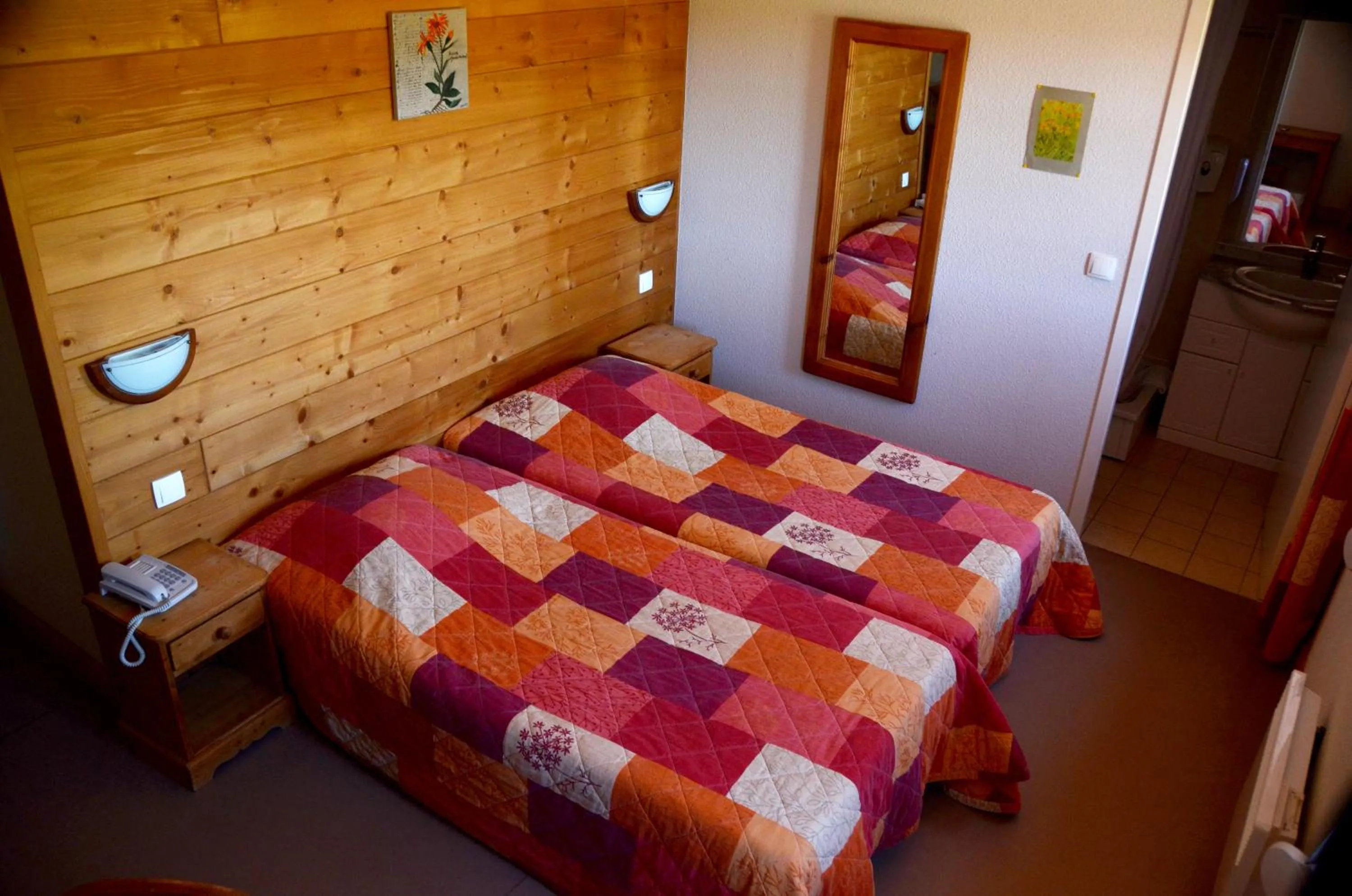 Bed in Le Brabant Bar-Hôtel-Restaurant