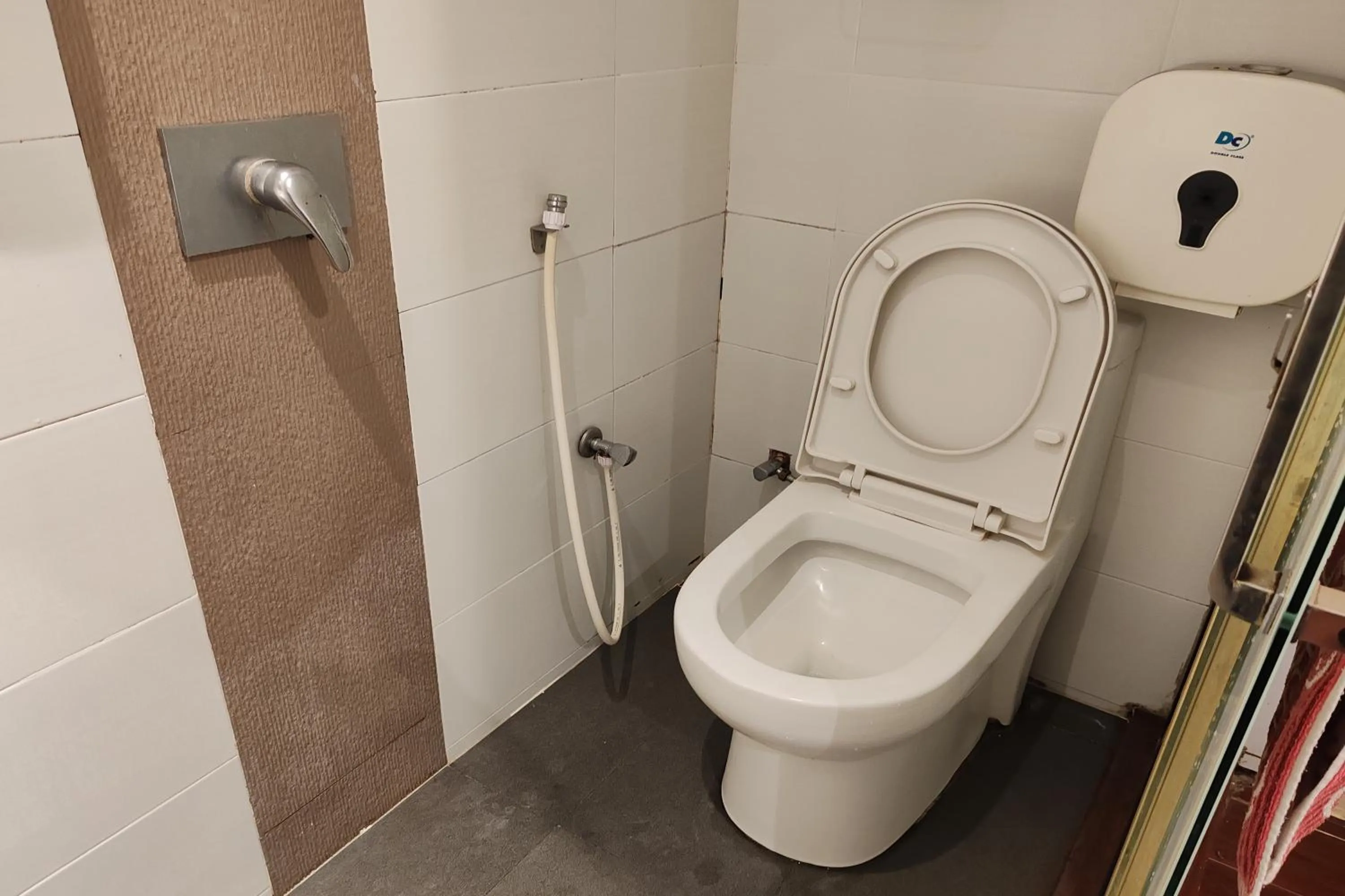 Bathroom in Hotel 18 Ipoh Aeon Mall