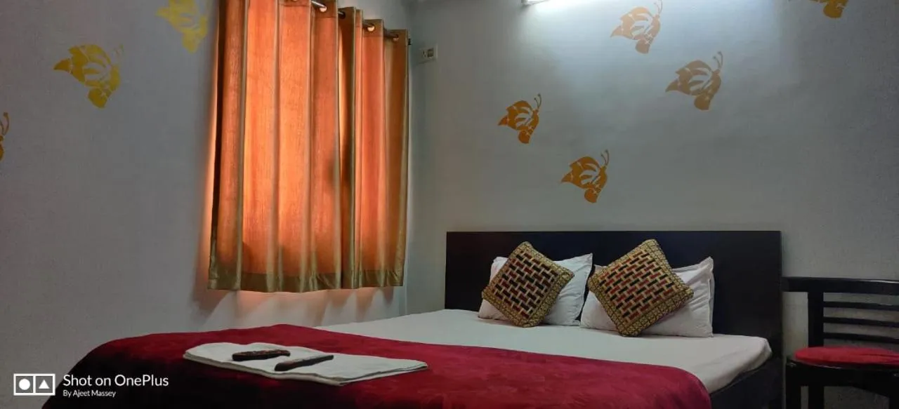 Photo of the whole room, Bed in The Salvation Army RED SHIELD GUEST HOUSE