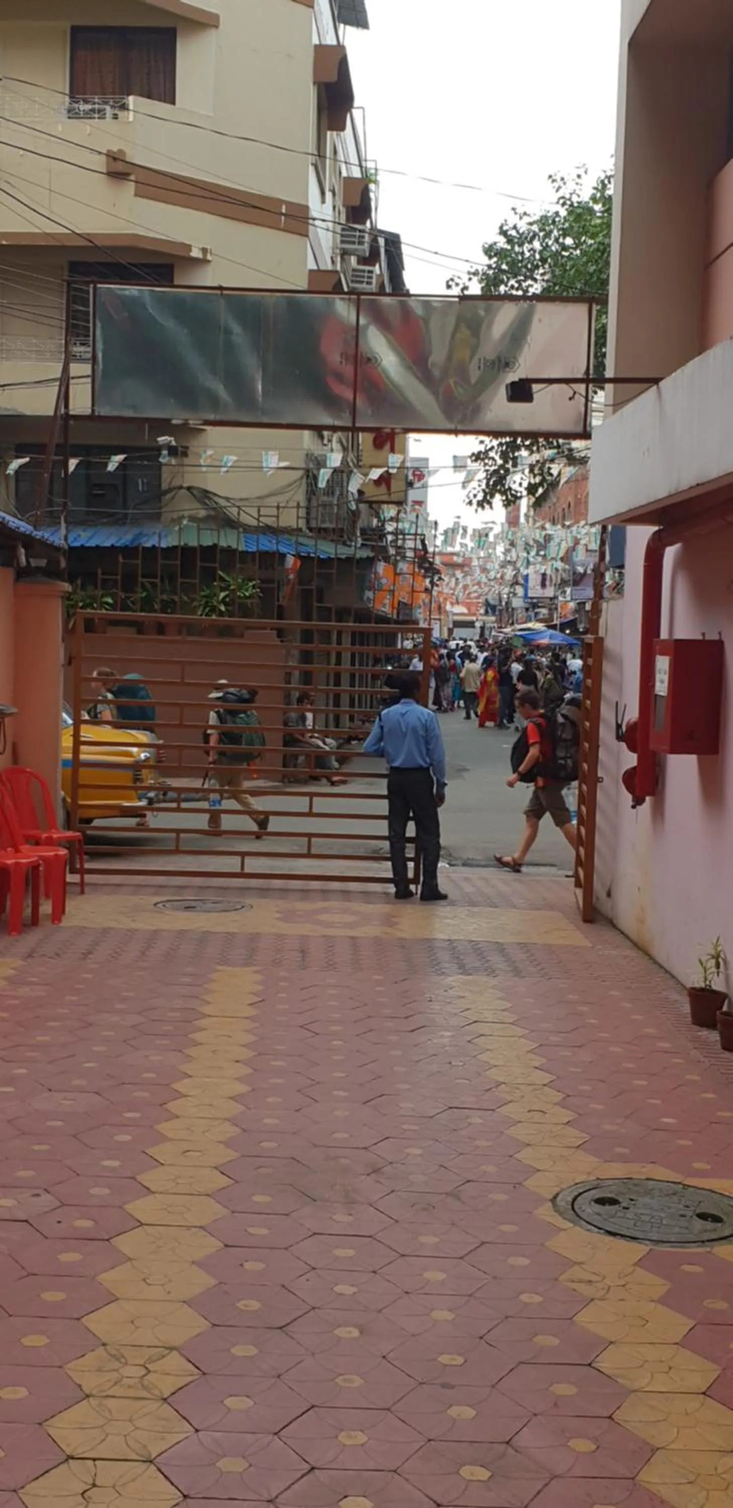 On-site shops in The Salvation Army RED SHIELD GUEST HOUSE