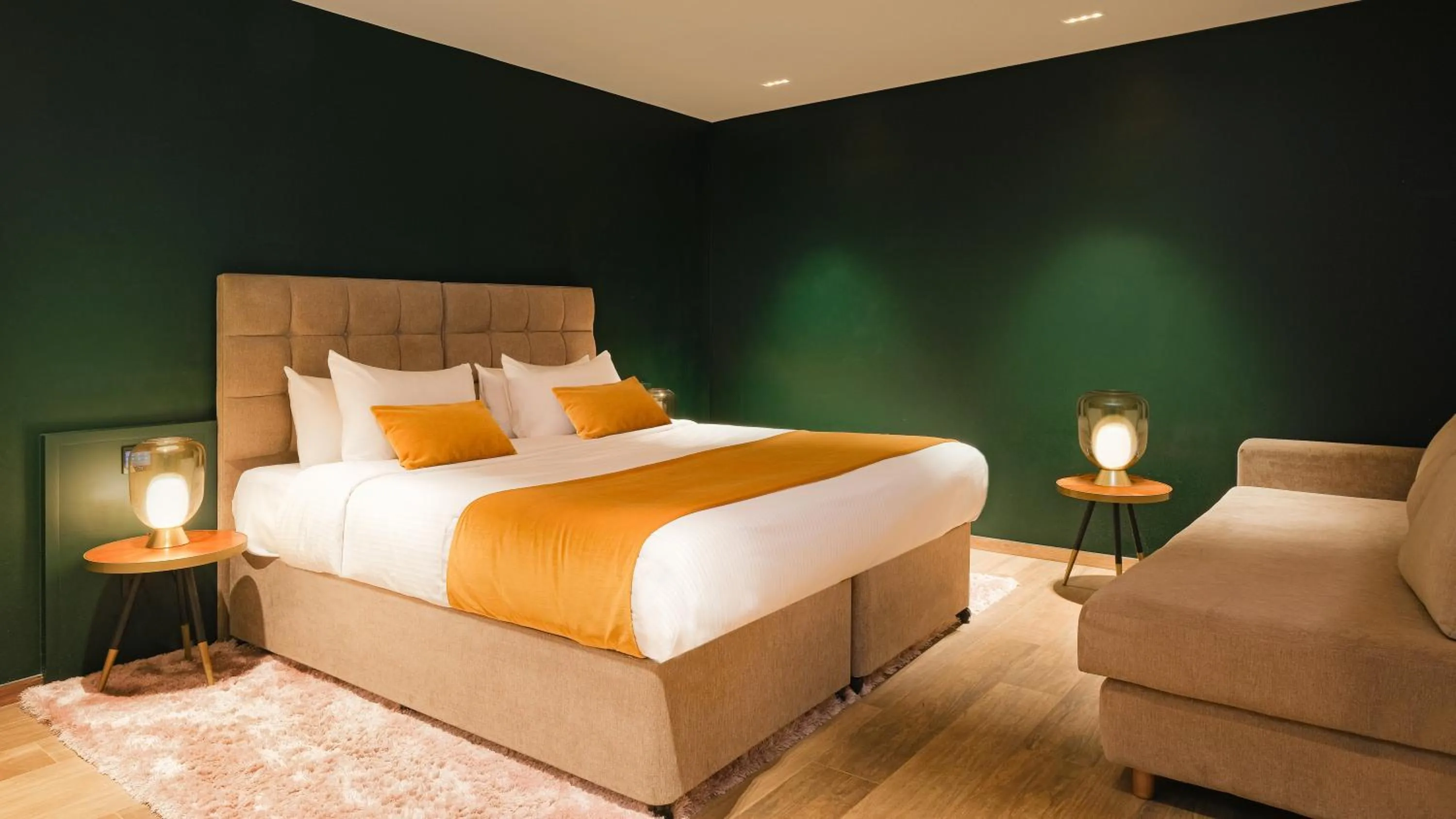 Bed in Harmon House - Hotel & Spa