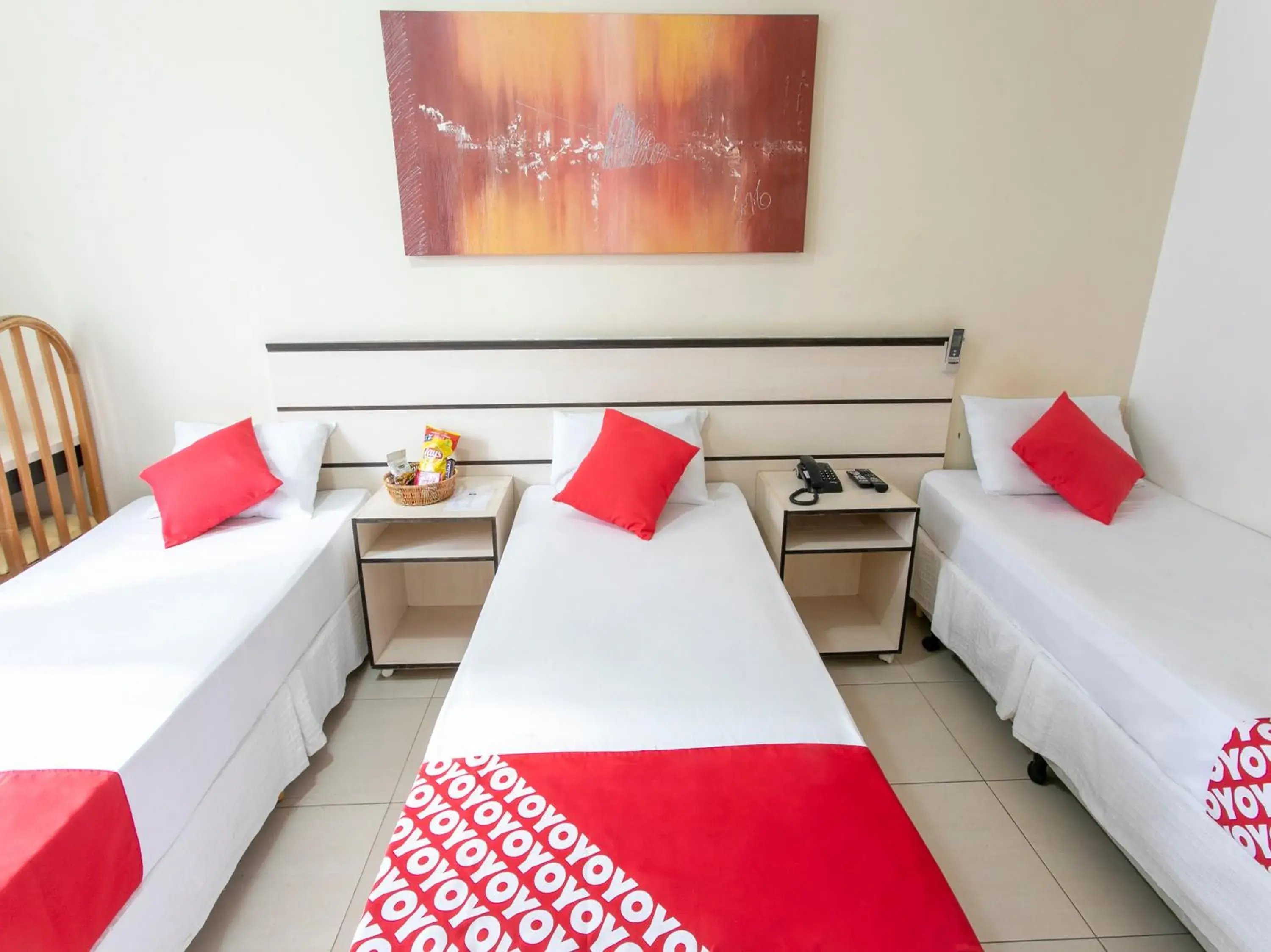 Standard Triple Room in Polo Hotel Standard Triple Room in Polo Hotel