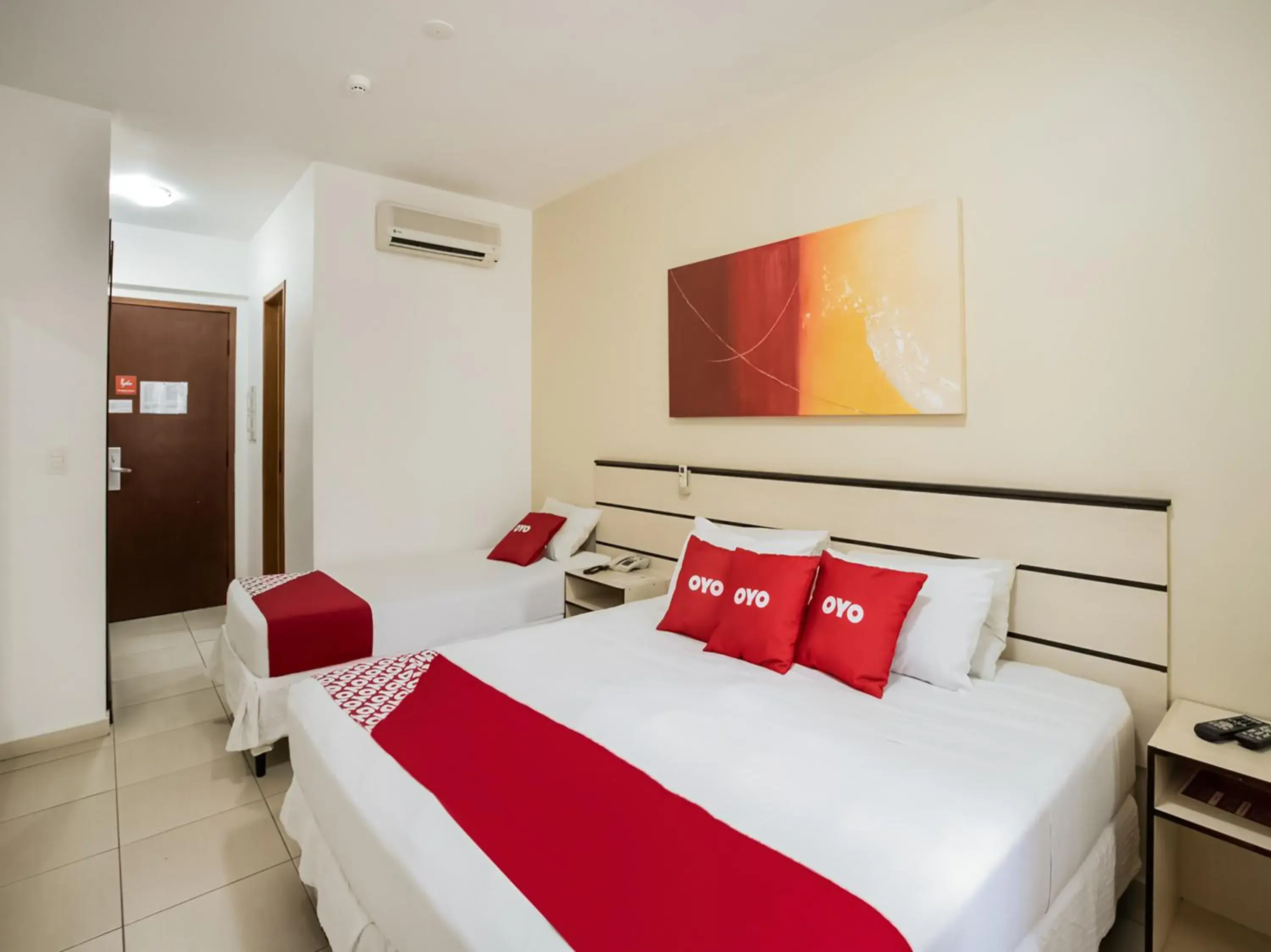 Triple Room in Polo Hotel Triple Room in Polo Hotel