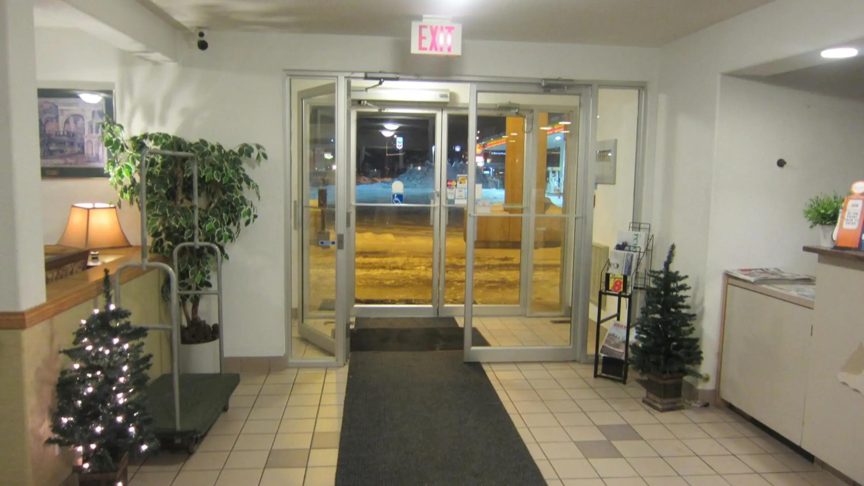 Lobby or reception in Super 8 by Wyndham Revelstoke BC Lobby or reception in Super 8 by Wyndham Revelstoke BC