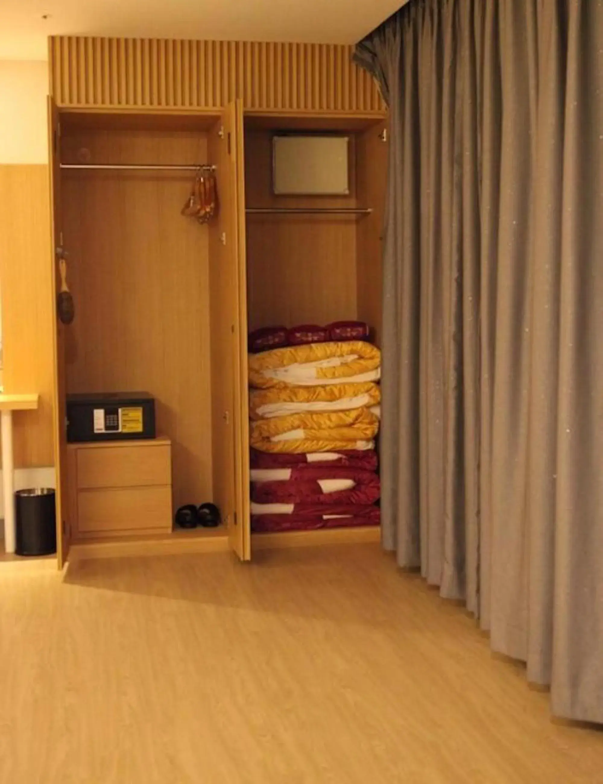 Bed in Hotel Dongbang Bed in Hotel Dongbang