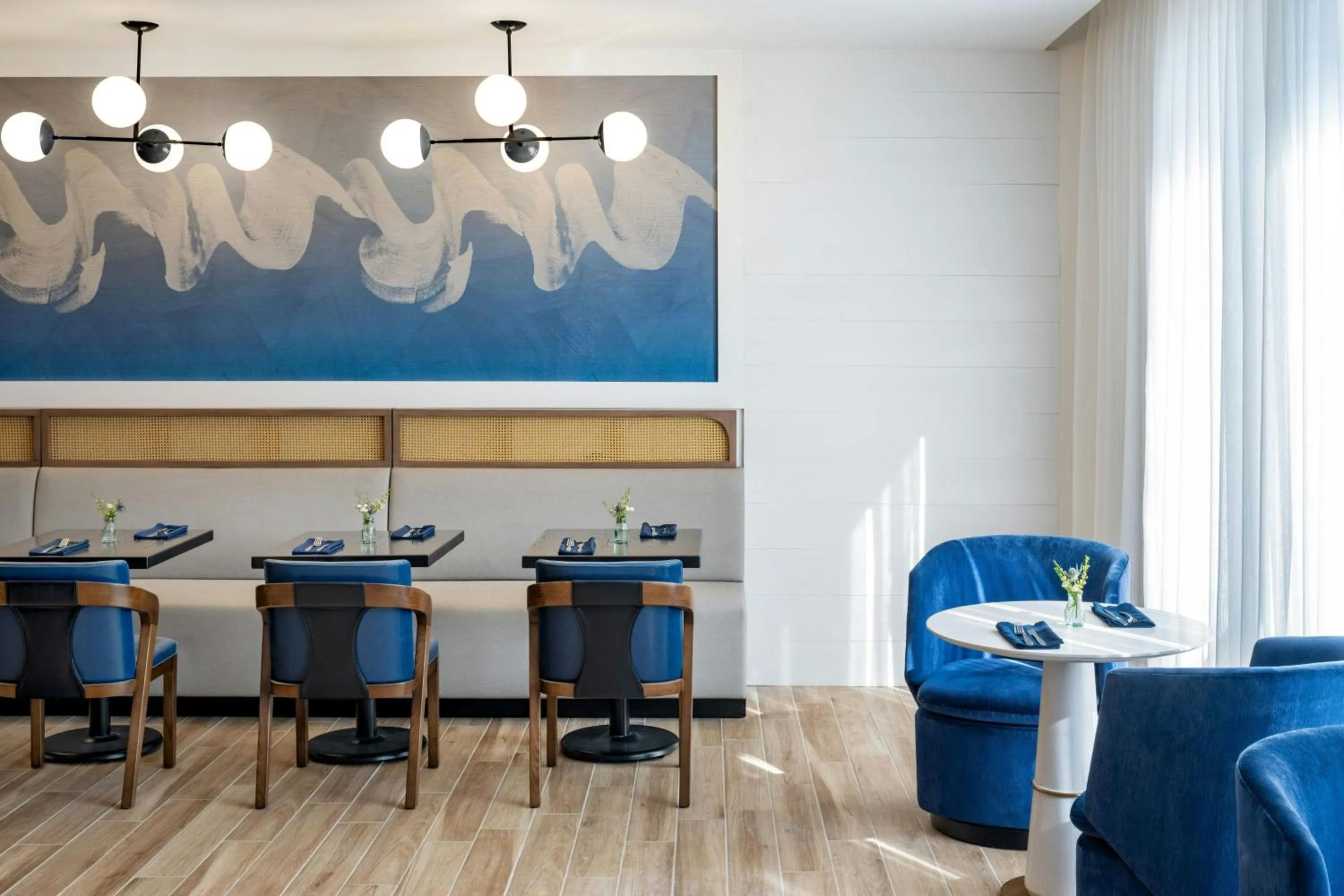 Restaurant/places to eat in Delta Hotels by Marriott Jacksonville Deerwood