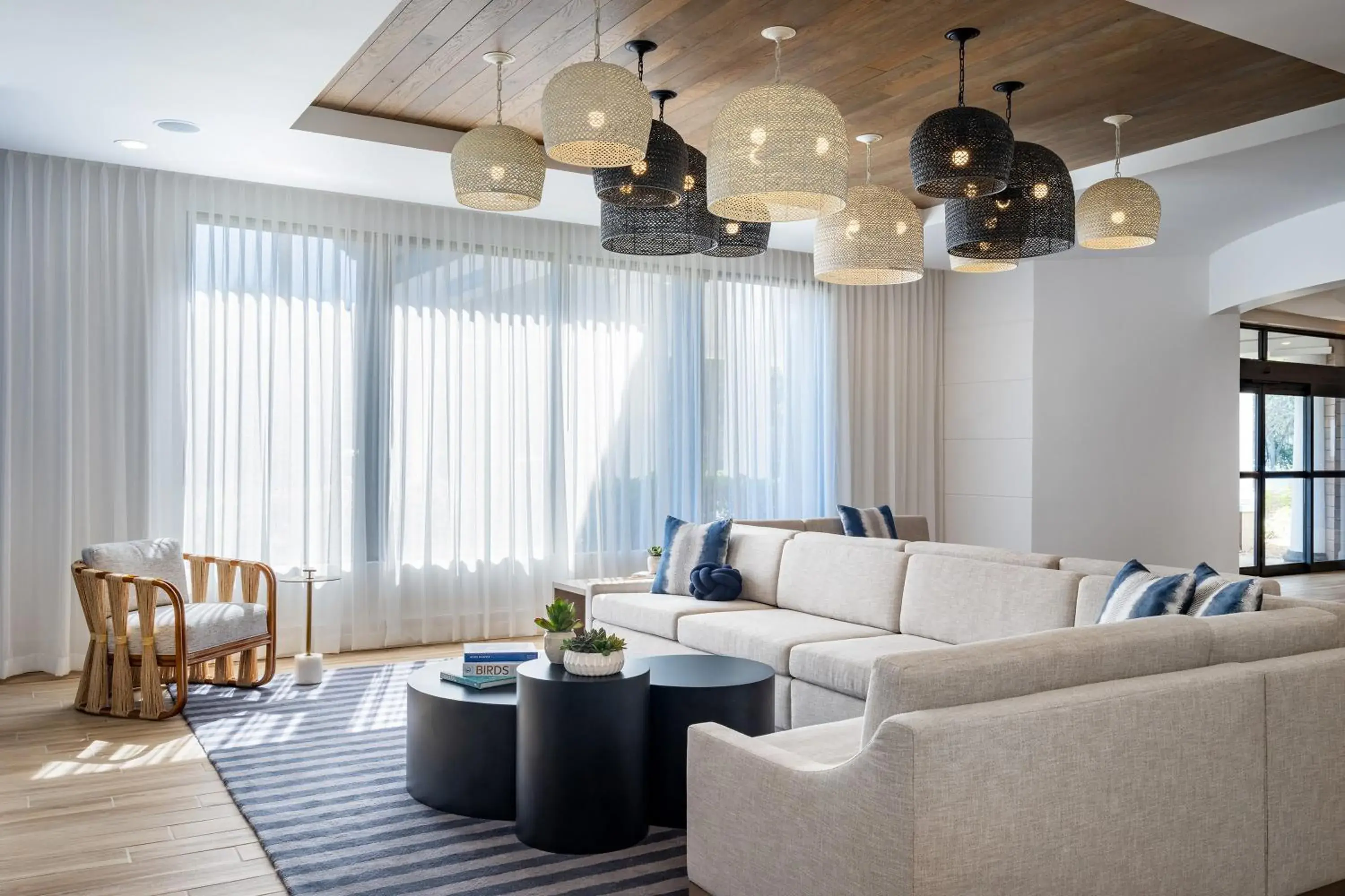 Lobby or reception in Delta Hotels by Marriott Jacksonville Deerwood Lobby or reception in Delta Hotels by Marriott Jacksonville Deerwood