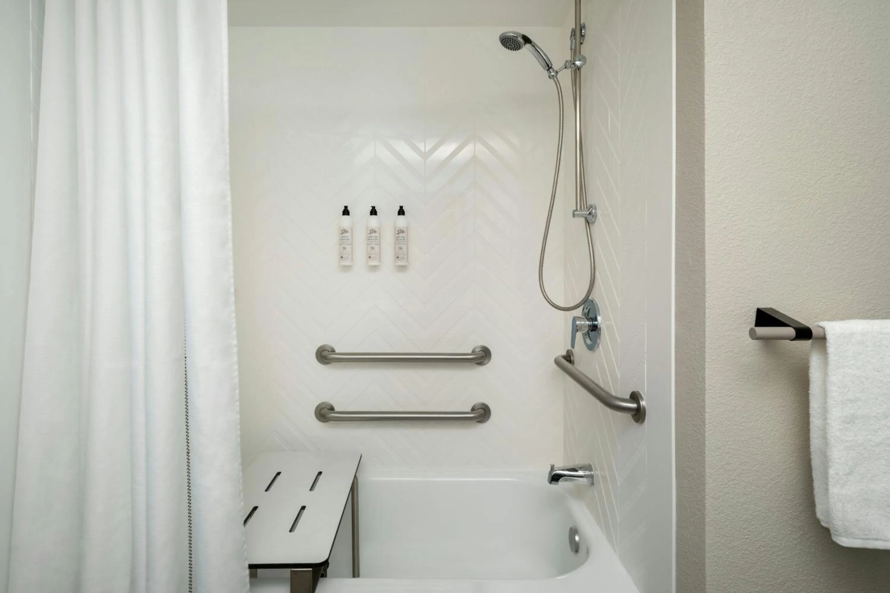 Bathroom in Delta Hotels by Marriott Jacksonville Deerwood