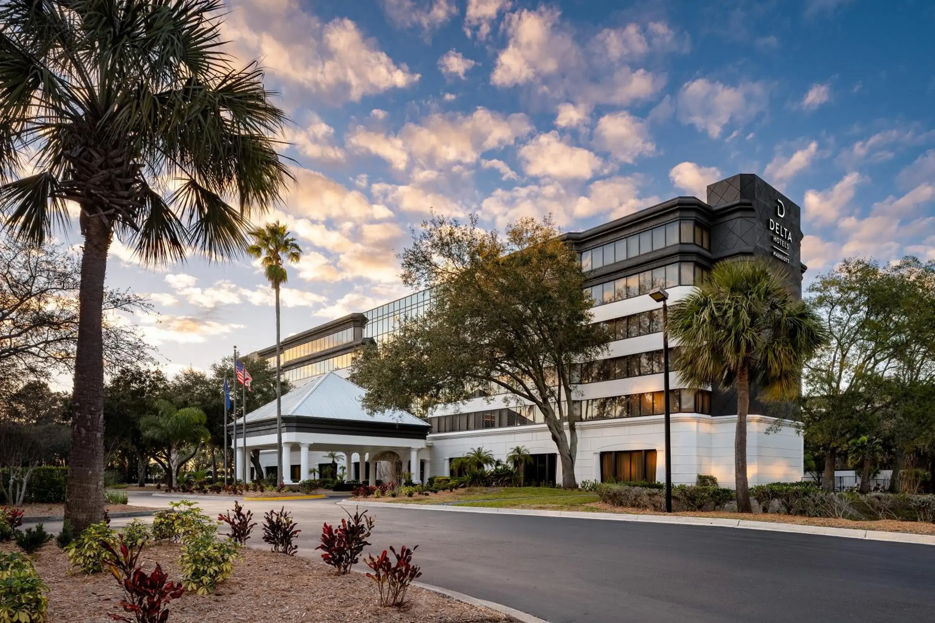 Property building in Delta Hotels by Marriott Jacksonville Deerwood Property building in Delta Hotels by Marriott Jacksonville Deerwood