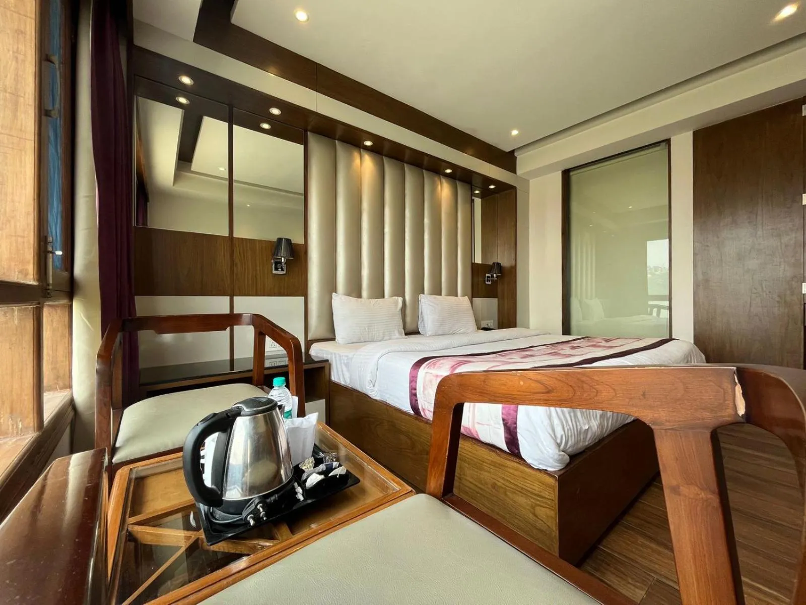 Photo of the whole room, Bed in Mahaveer Shimla By Royal Collection Hotels