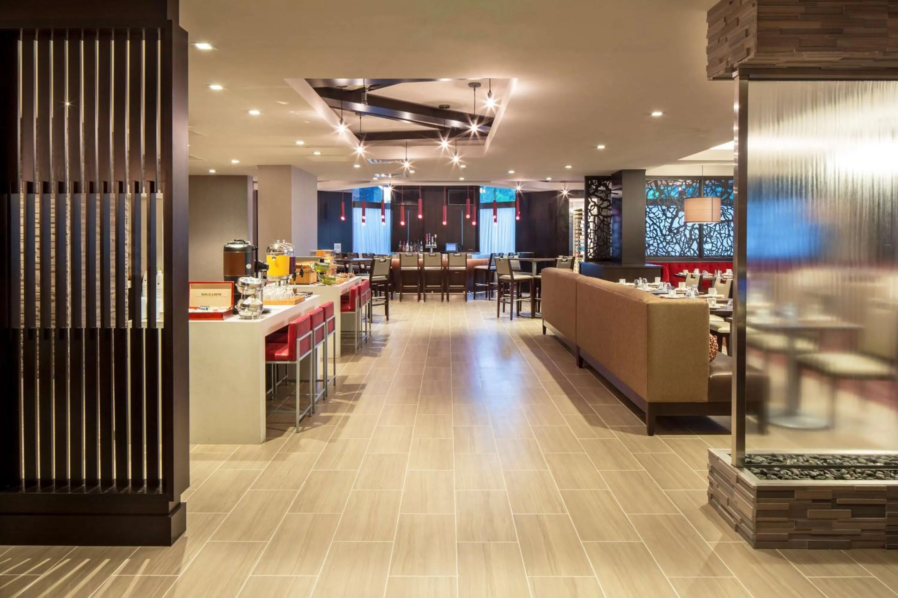 Lounge or bar in DoubleTree by Hilton Hotel Largo Washington DC