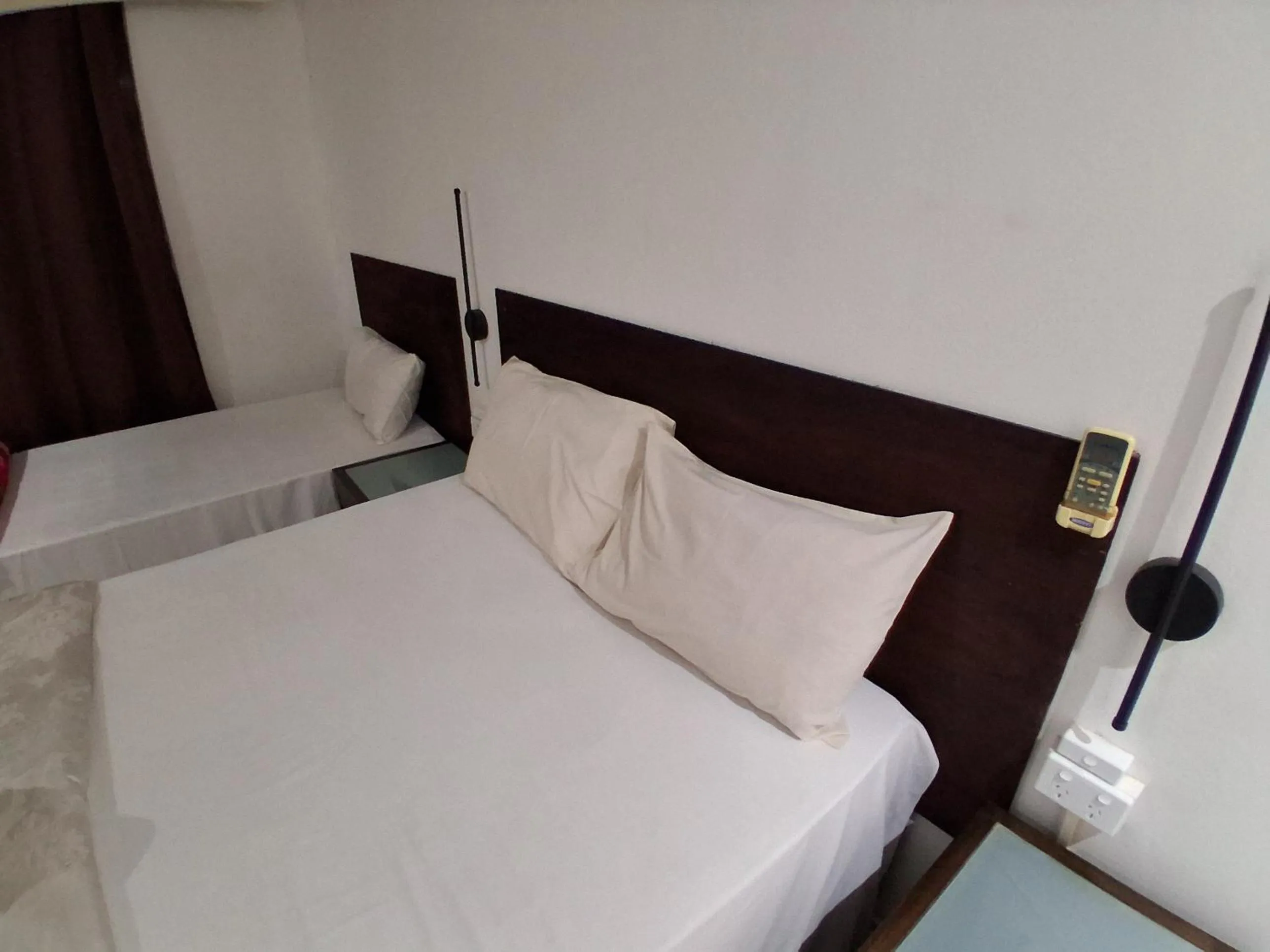 Bed in Nadi Airport Transit Hotel