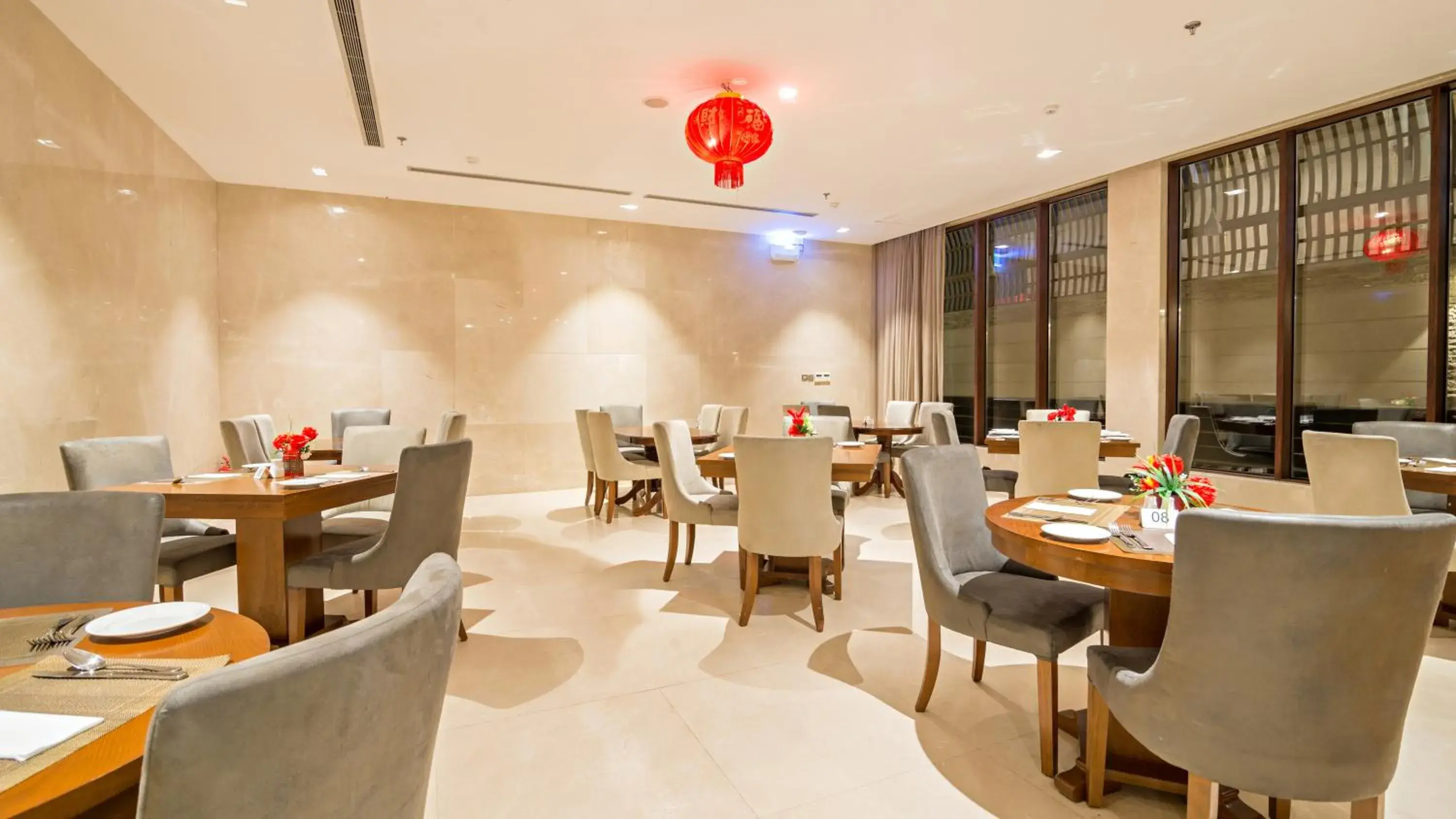 Restaurant/places to eat in Jiwar Almasi Hotel Restaurant/places to eat in Jiwar Almasi Hotel