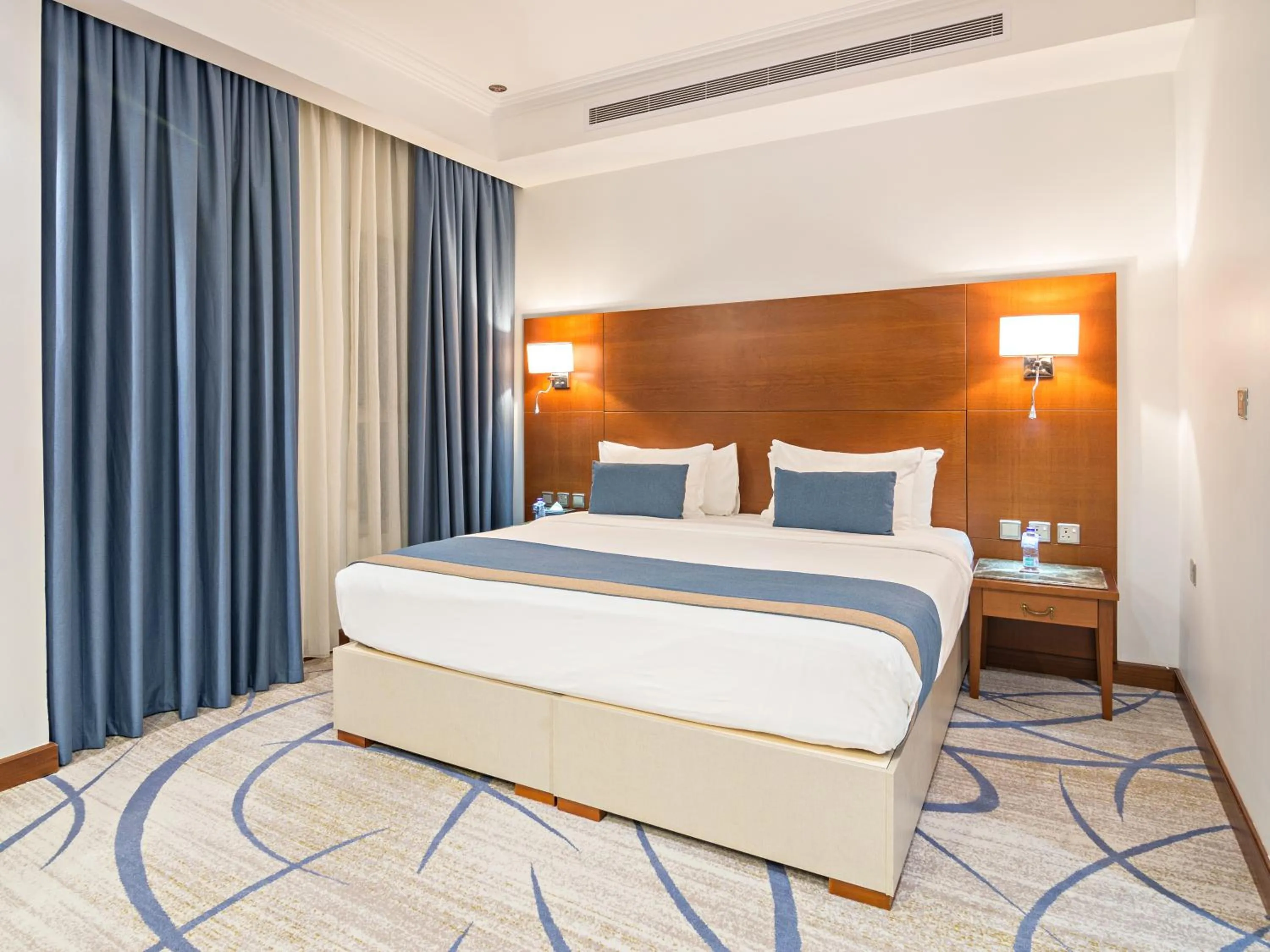 Bed in Jiwar Almasi Hotel