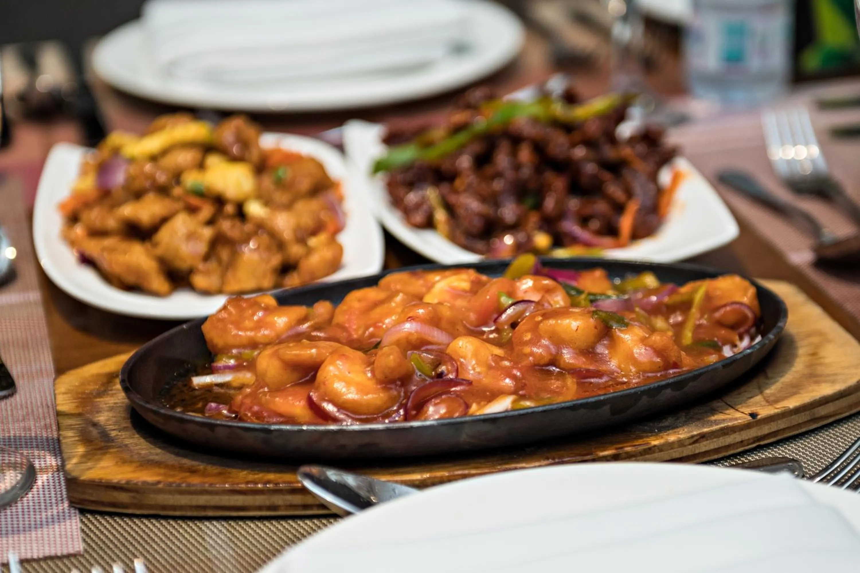 Restaurant/places to eat in Jiwar Almasi Hotel