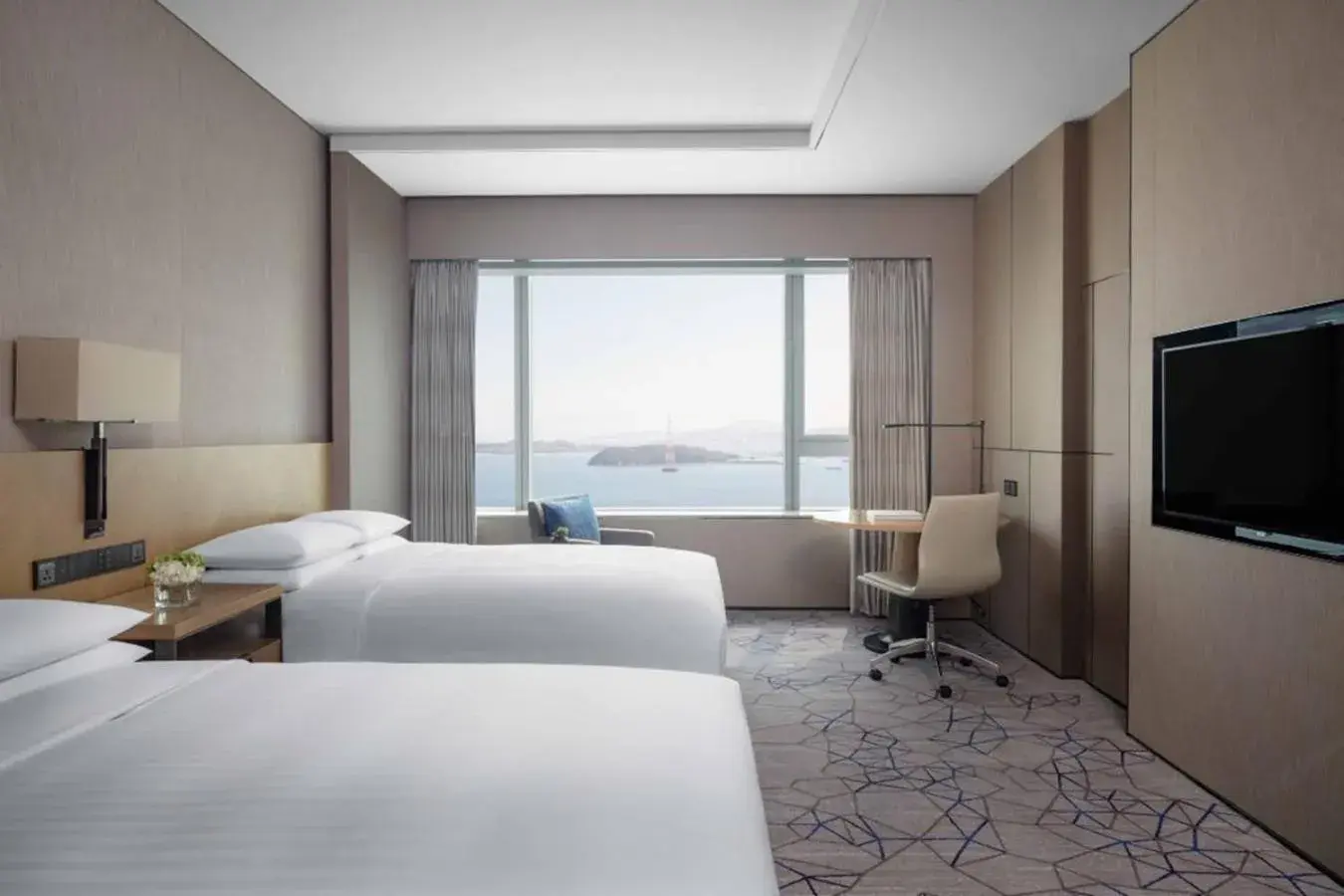 King Room with Harbor View - Executive Lounge Access in Xiamen Marriott Hotel Haicang King Room with Harbor View - Executive Lounge Access in Xiamen Marriott Hotel Haicang