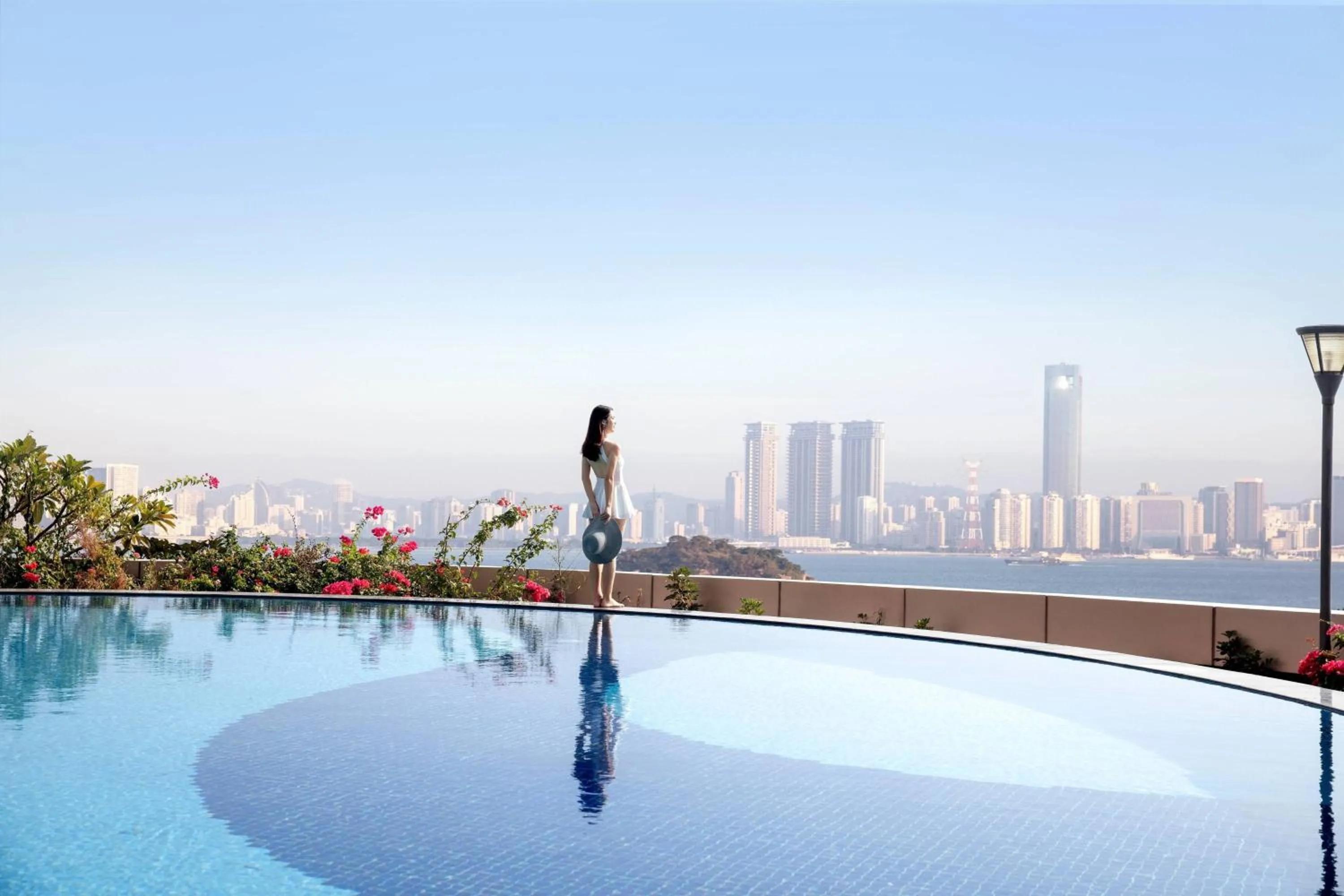 Swimming pool in Xiamen Marriott Hotel Haicang