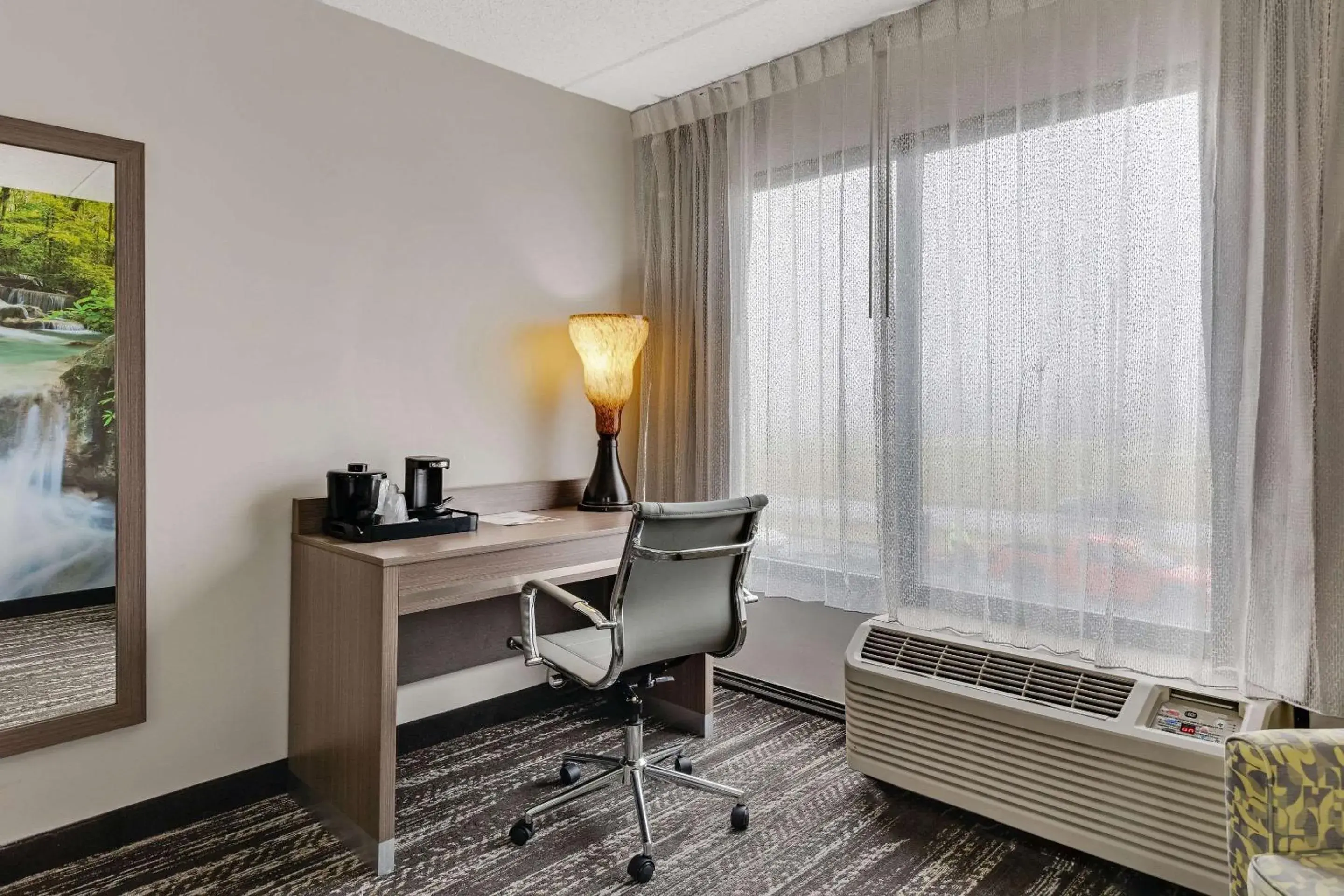 Bedroom in Clarion Pointe Near Erie Casino Bedroom in Clarion Pointe Near Erie Casino