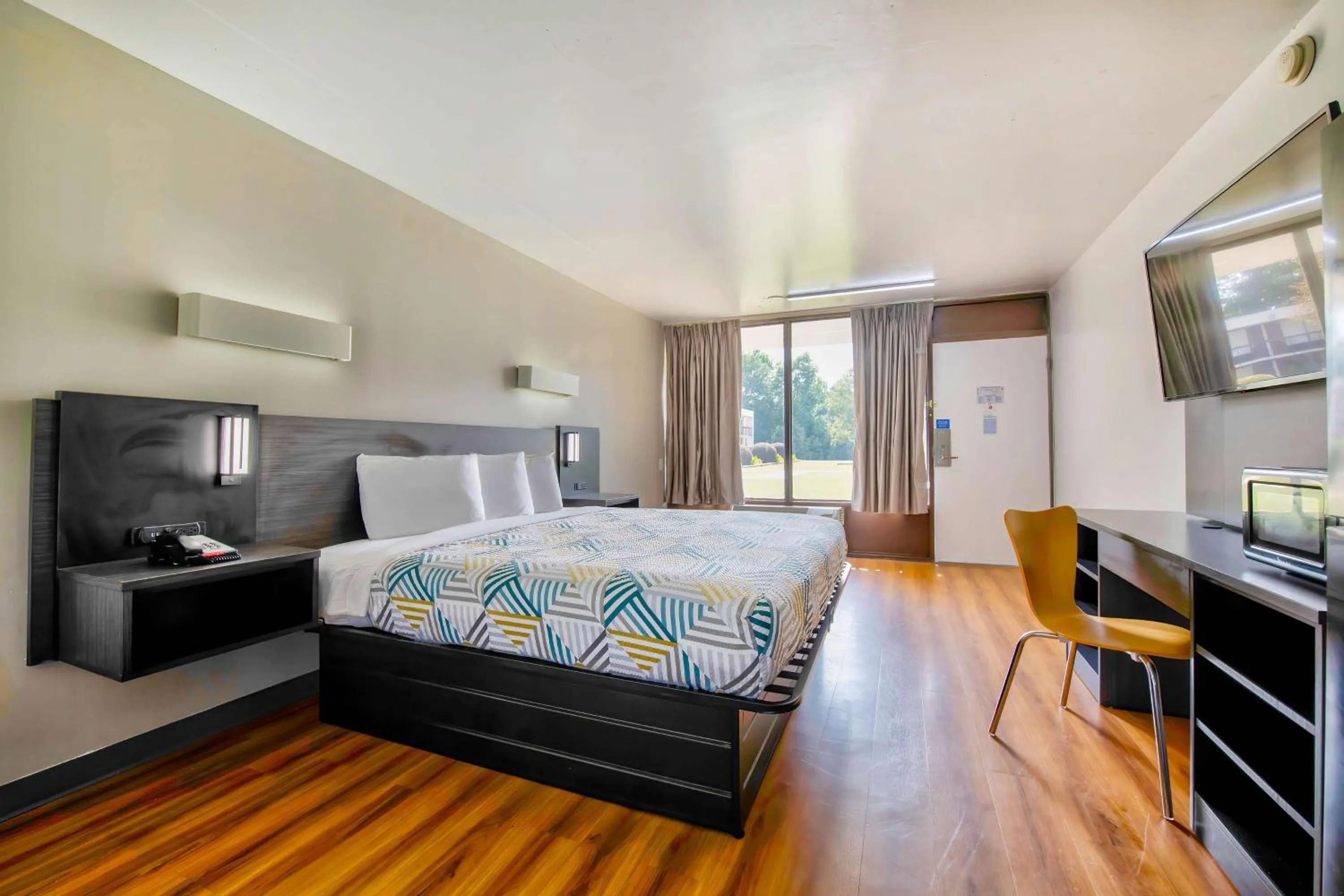 Bedroom, Bed in Motel 6-Conyers, GA