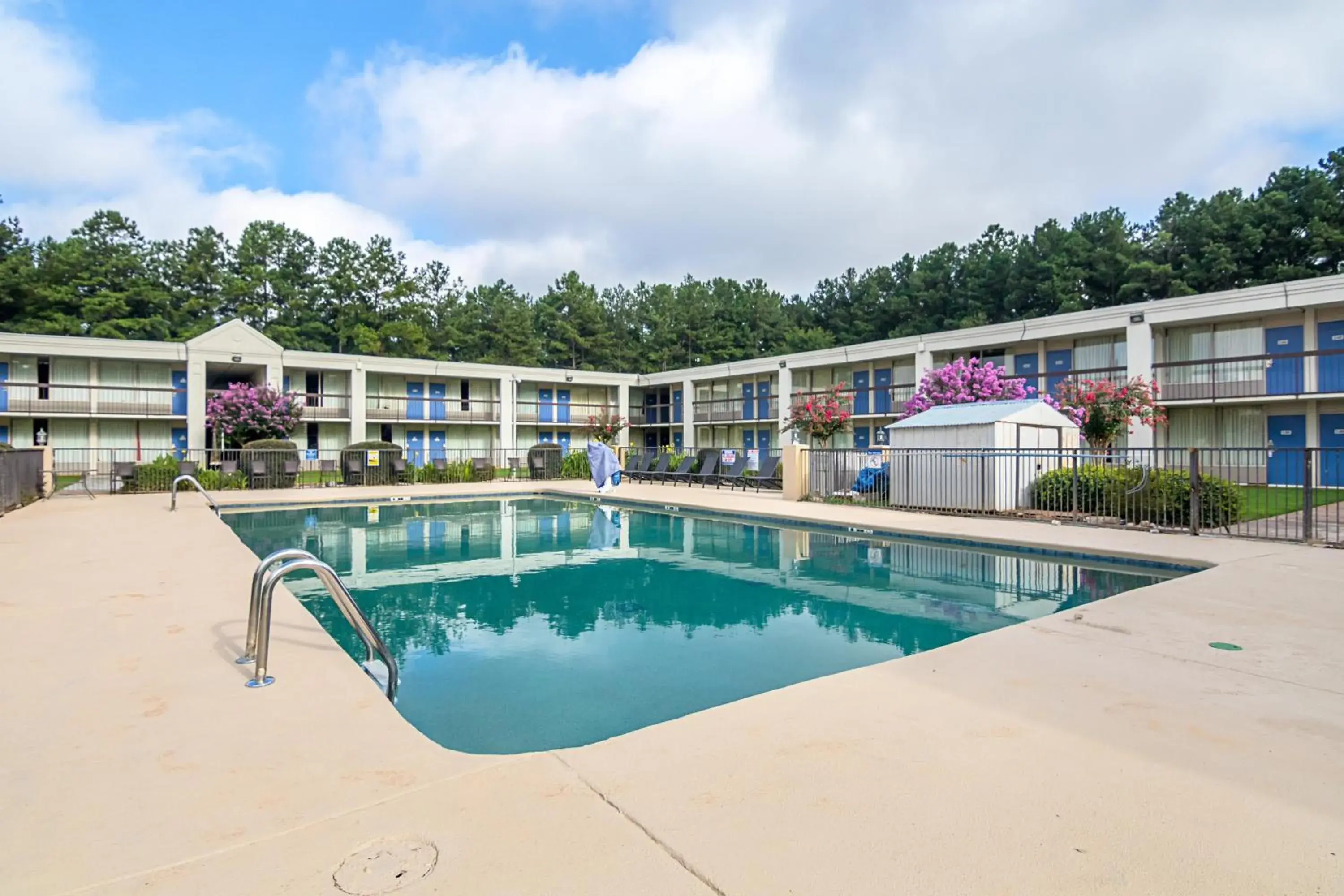 Swimming pool in Motel 6-Conyers, GA Swimming pool in Motel 6-Conyers, GA
