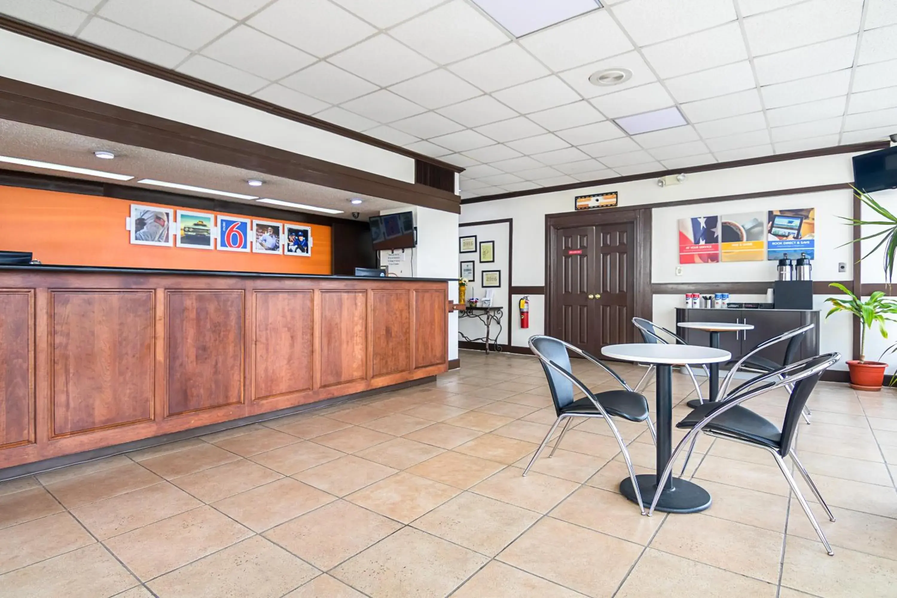 Lobby or reception in Motel 6-Conyers, GA Lobby or reception in Motel 6-Conyers, GA
