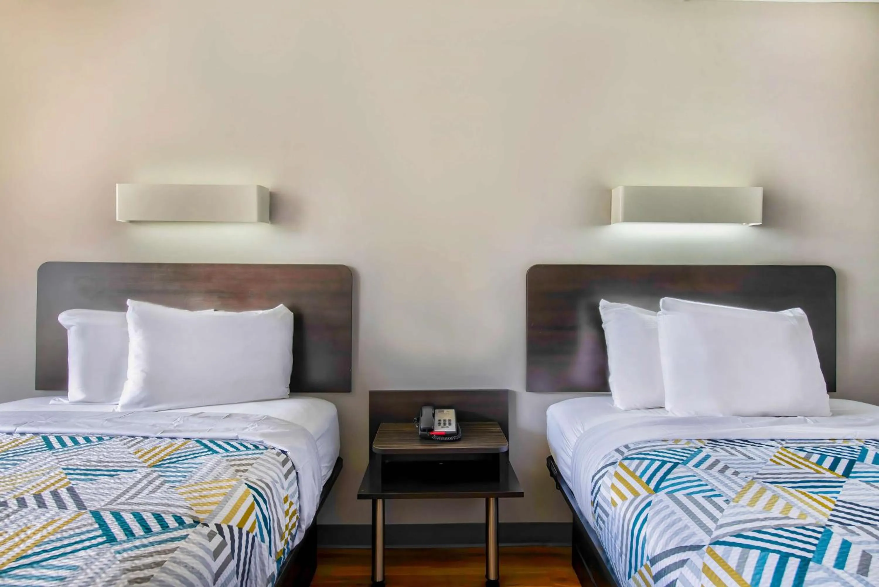 Bedroom, Bed in Motel 6-Conyers, GA