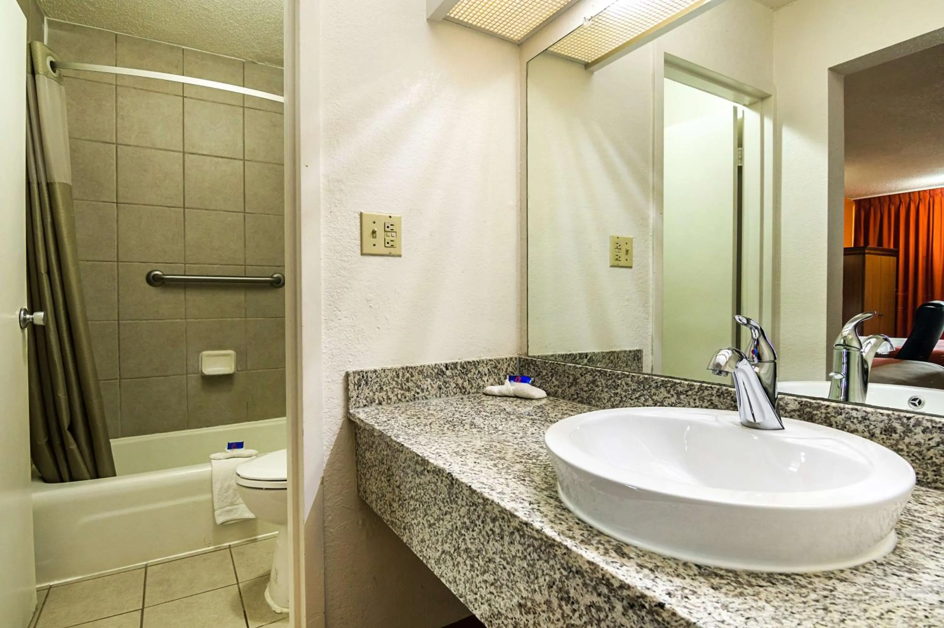 Shower in Motel 6-Conyers, GA