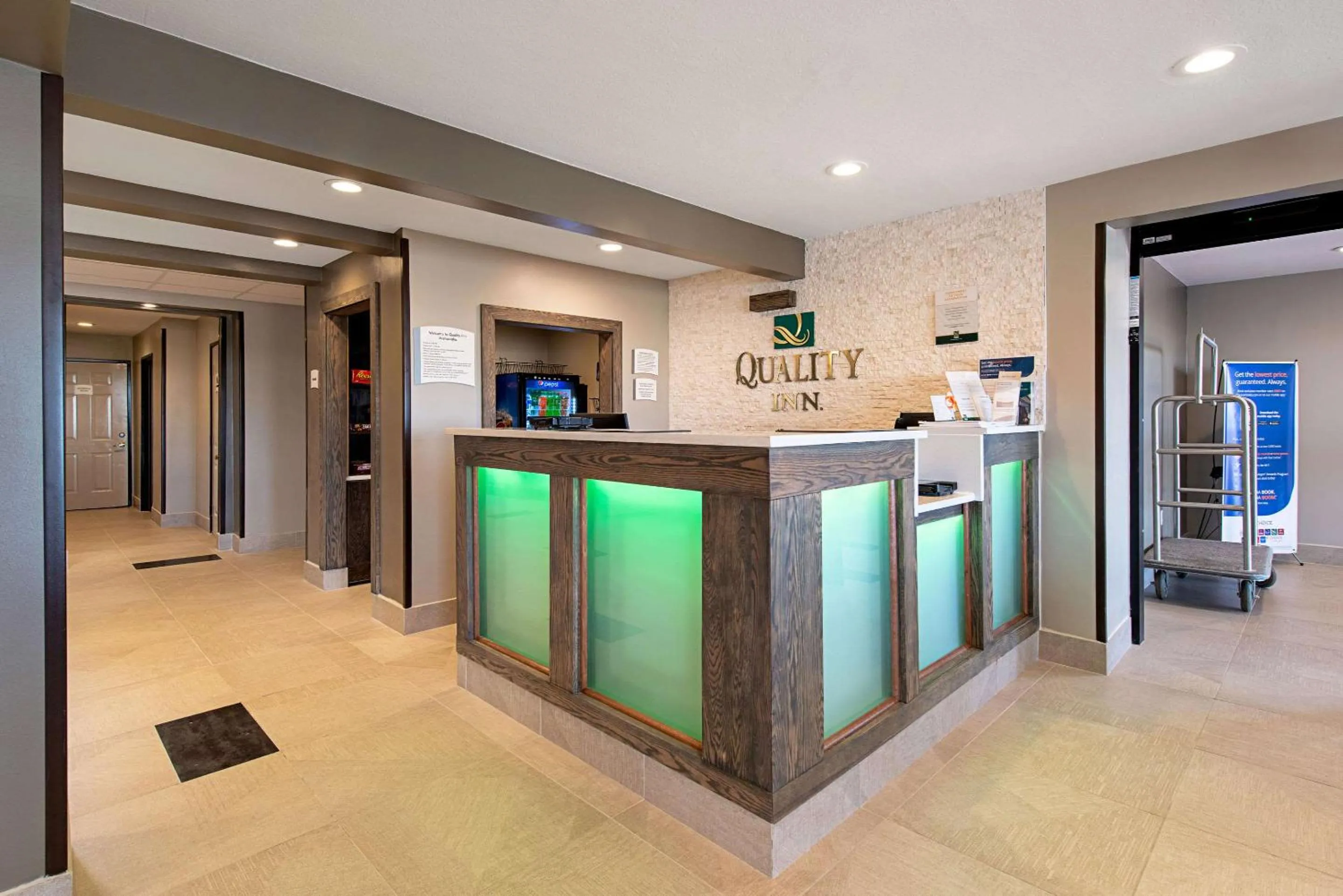 Lobby or reception in Quality Inn Mishawaka - South Bend