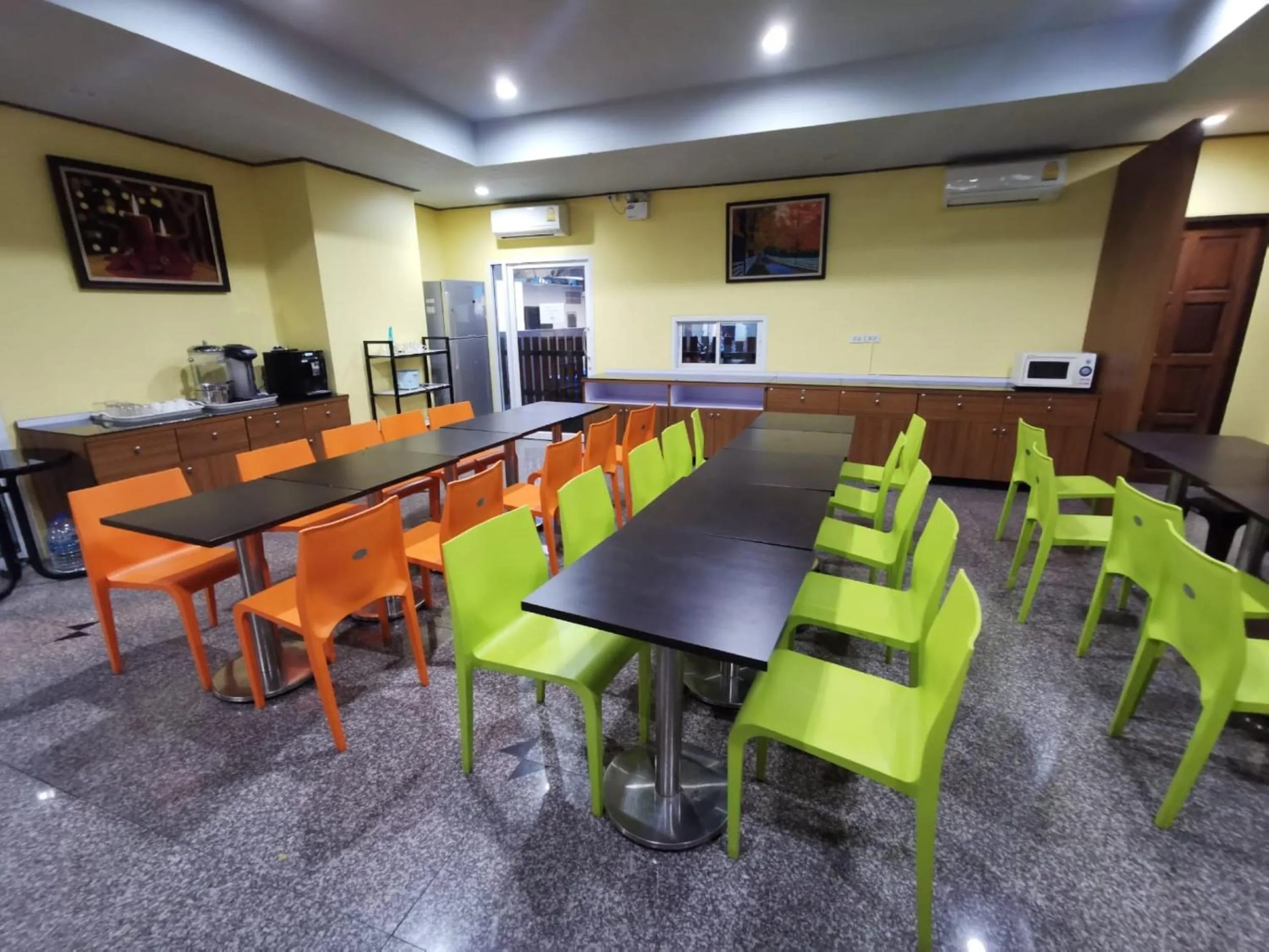 Restaurant/places to eat in The Peak Songkhla