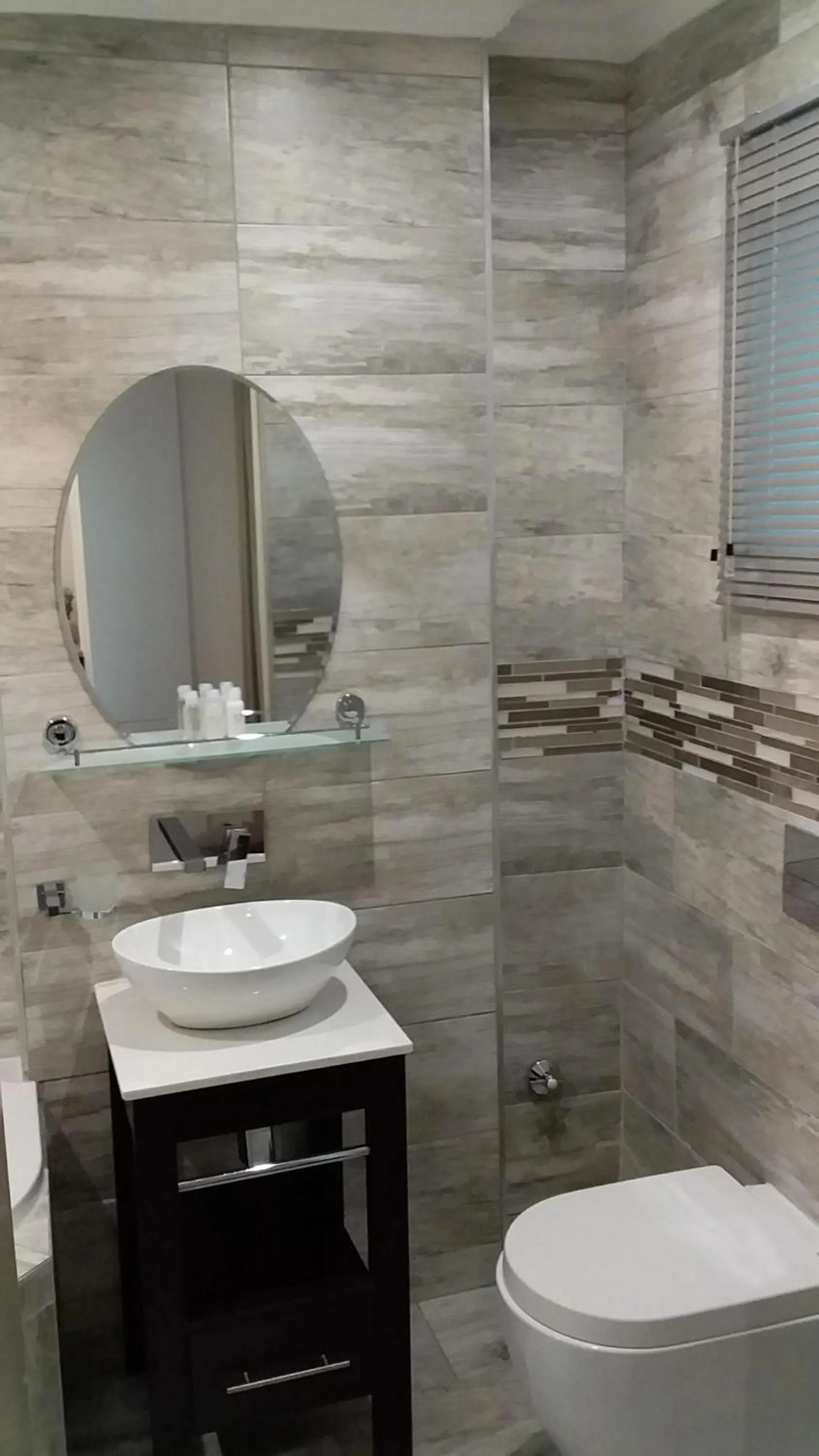 Toilet in Garden Top Hotel