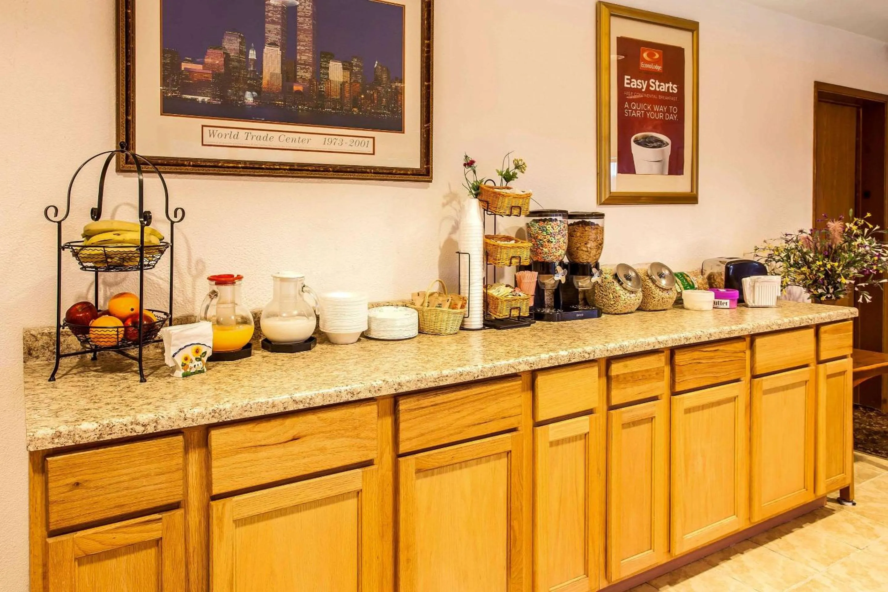 Restaurant/places to eat, Food in Econo Lodge Everett