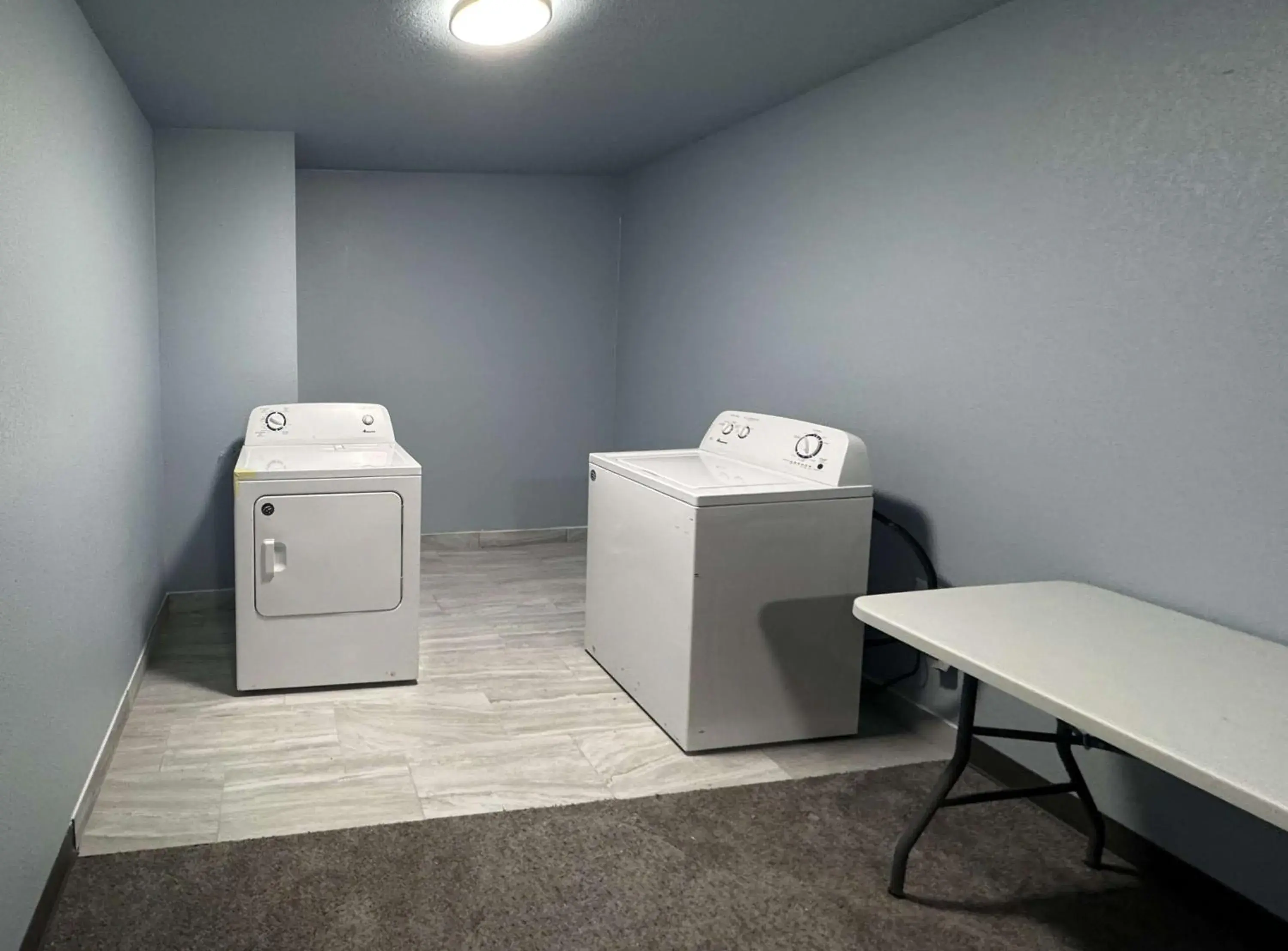 Property building in Motel 6-Fond Du Lac, WI Property building in Motel 6-Fond Du Lac, WI