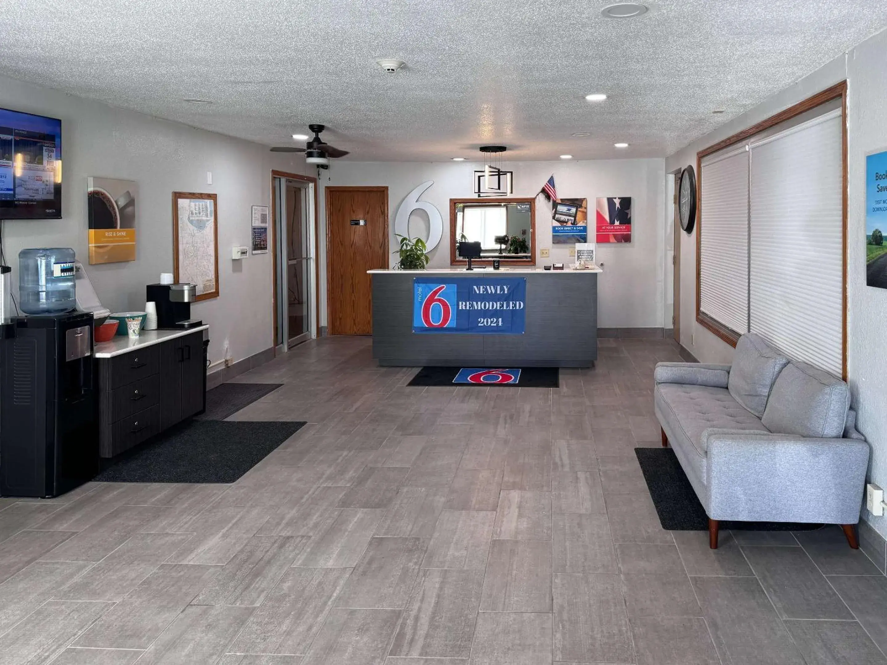 Lobby or reception in Motel 6-Fond Du Lac, WI Lobby or reception in Motel 6-Fond Du Lac, WI