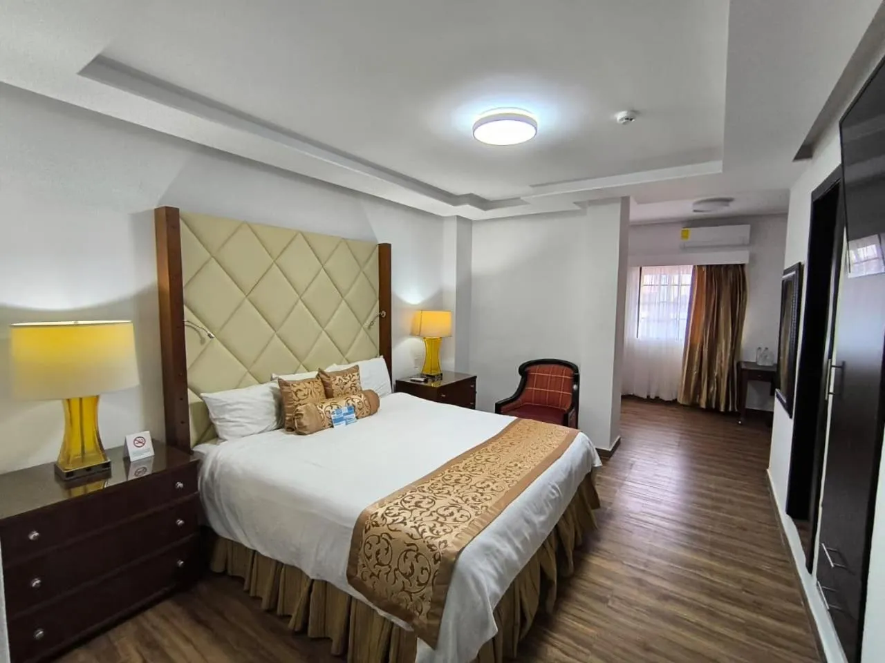 Photo of the whole room, Bed in Gran Hotel Nacional