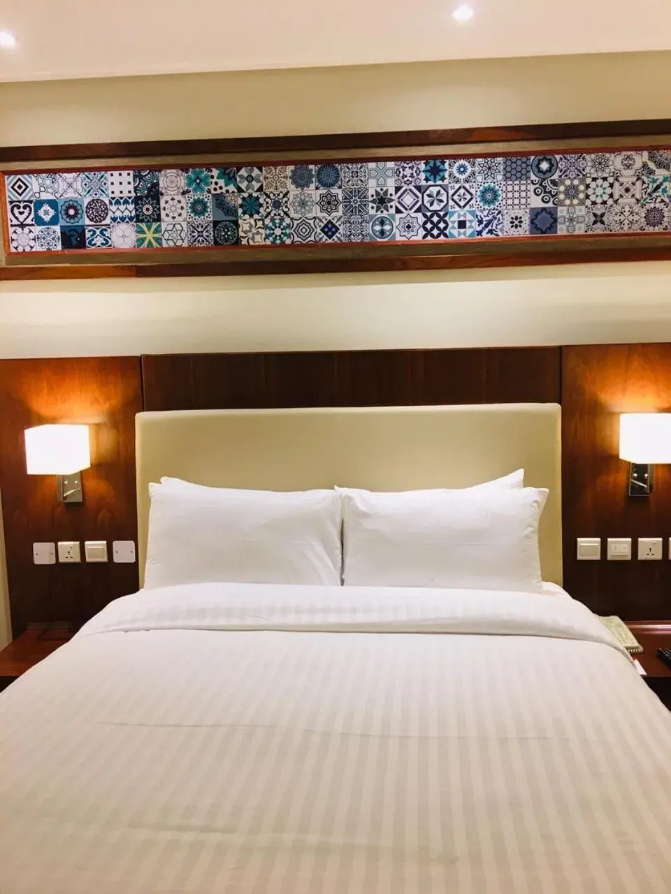 Bedroom, Bed in Avari Xpress Multan Bedroom, Bed in Avari Xpress Multan