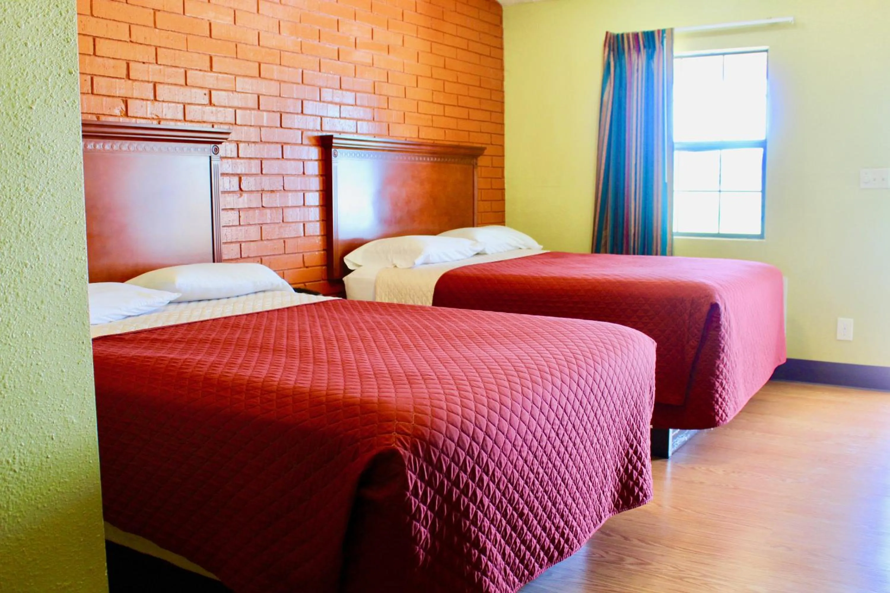 Tropicana Motel Bastrop