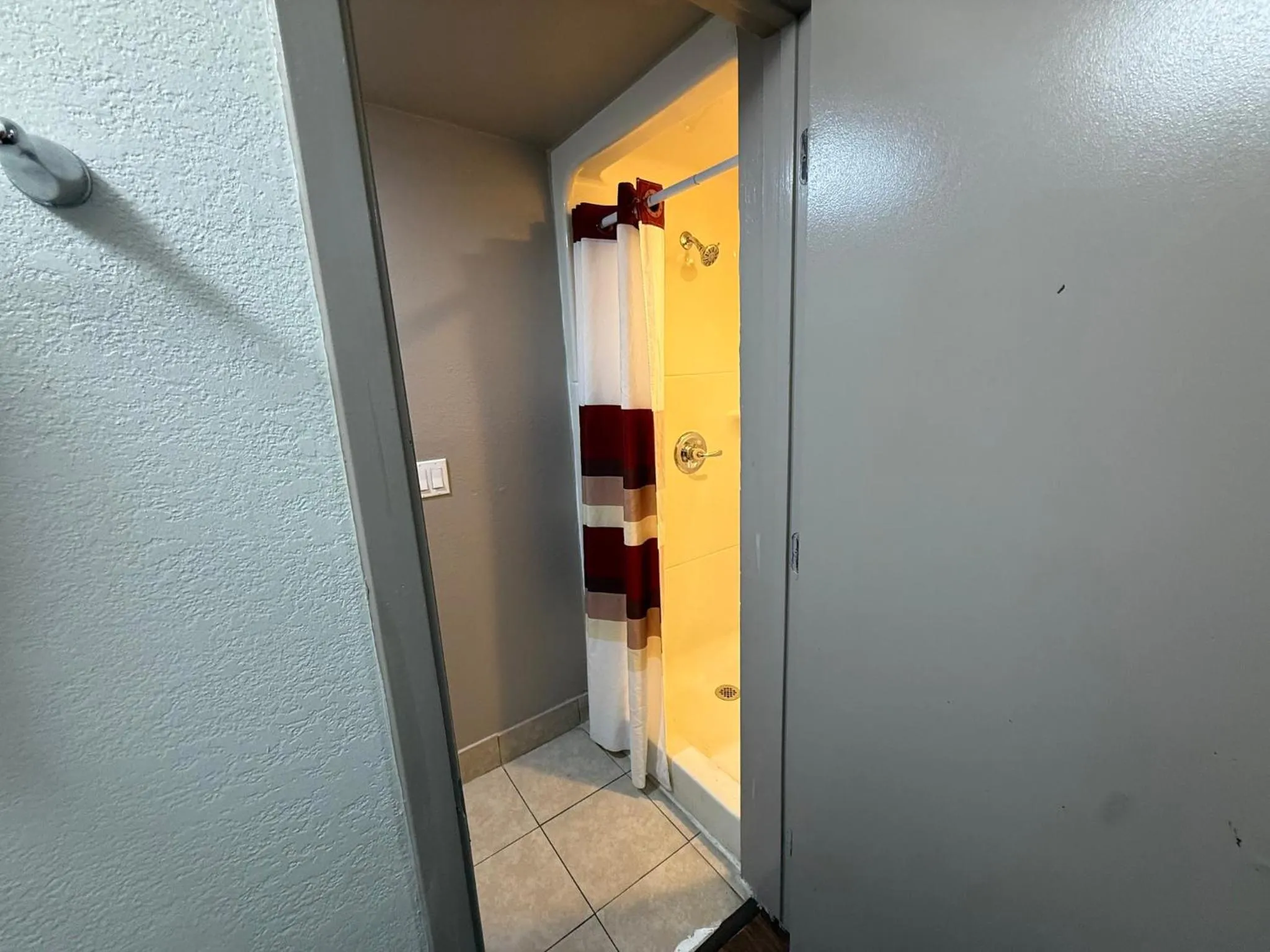 Bathroom in Red Roof Inn Austin - Round Rock