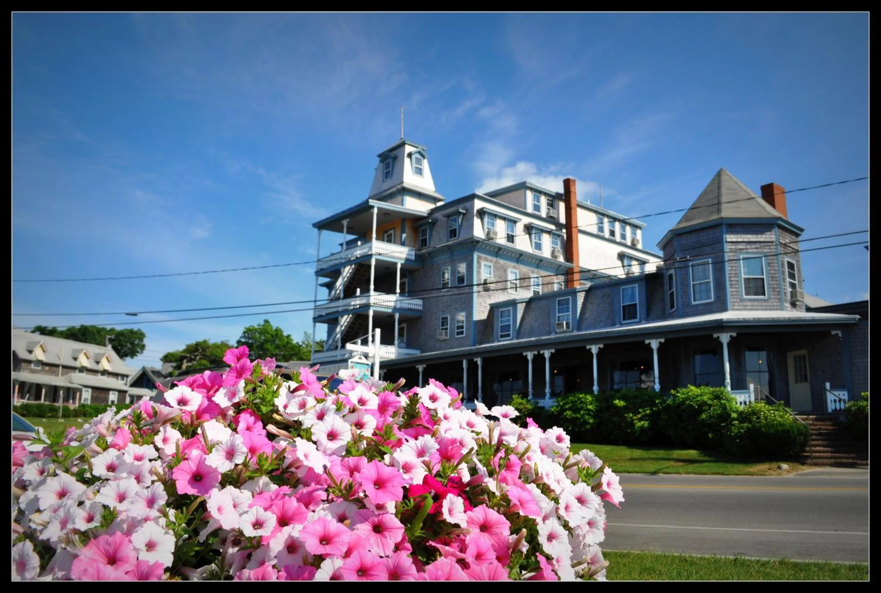 Facade/entrance in Summercamp