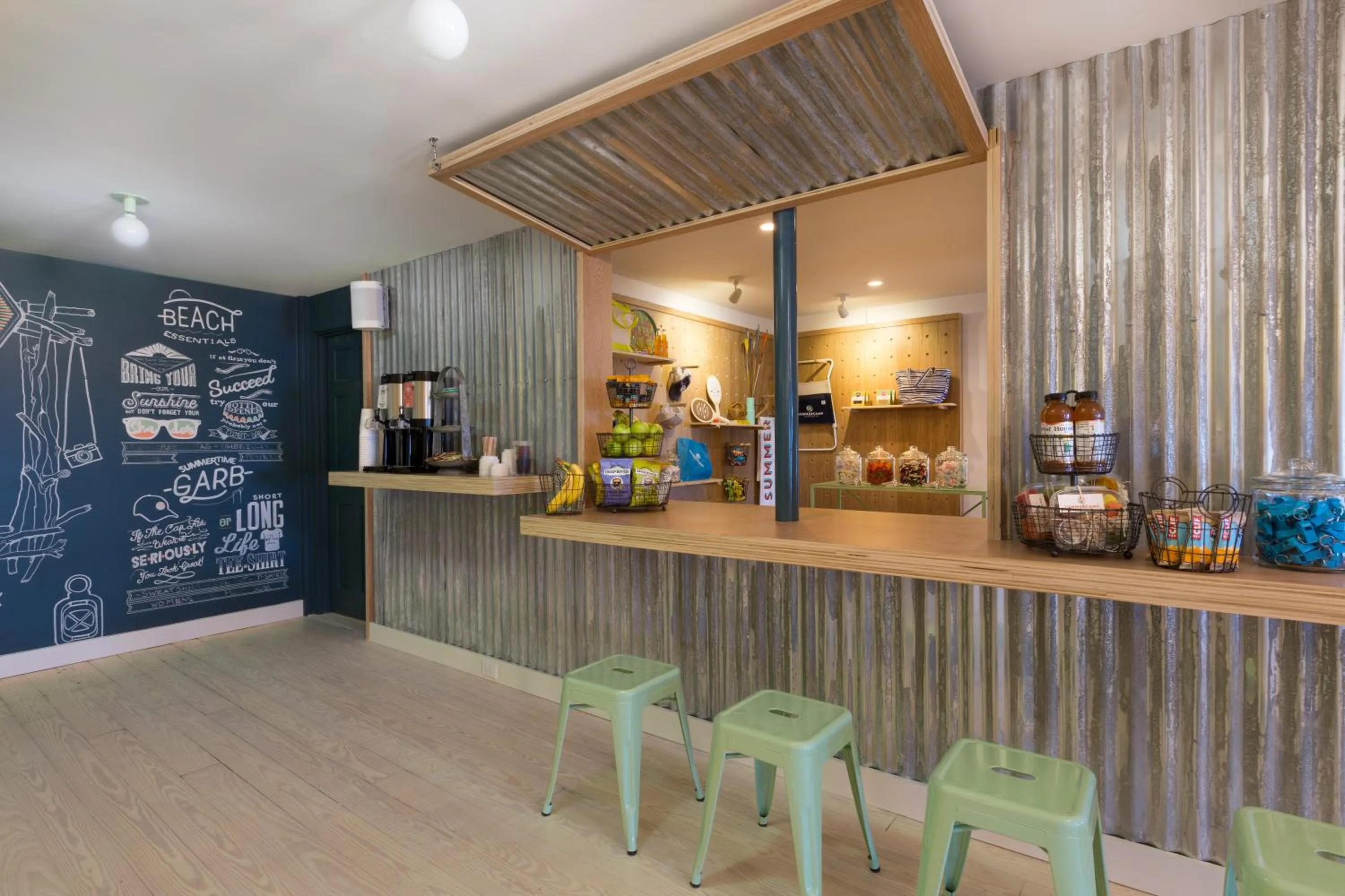 On-site shops in Summercamp