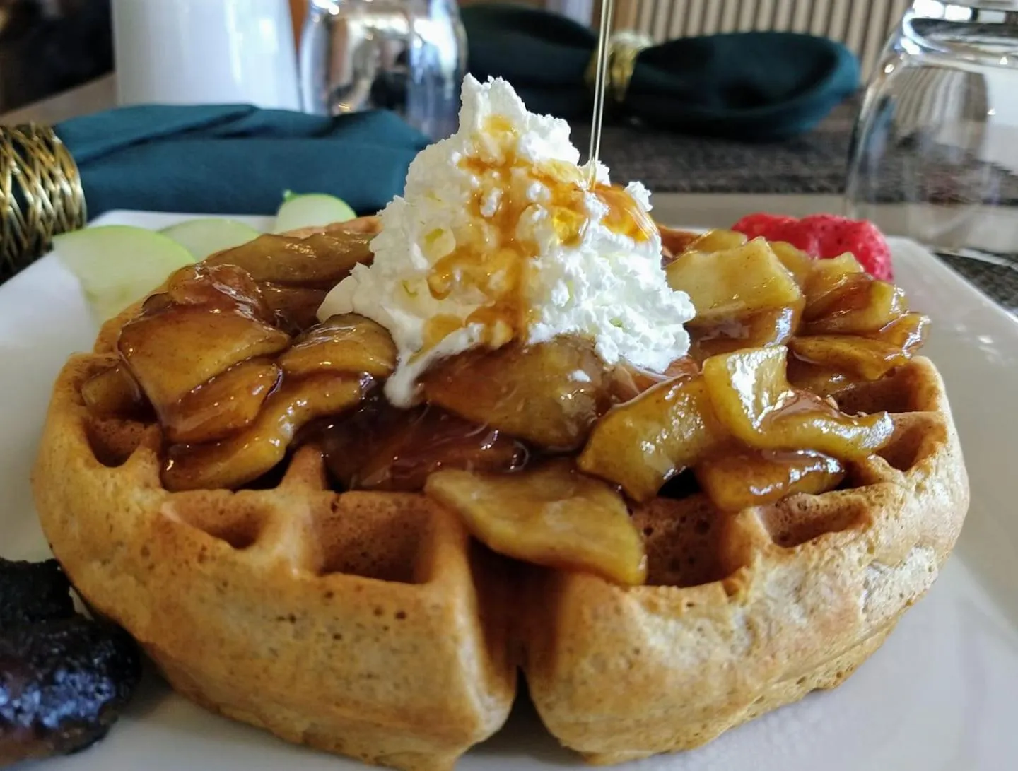 Breakfast in Sheridan House Inn- Adult Only Accommodation