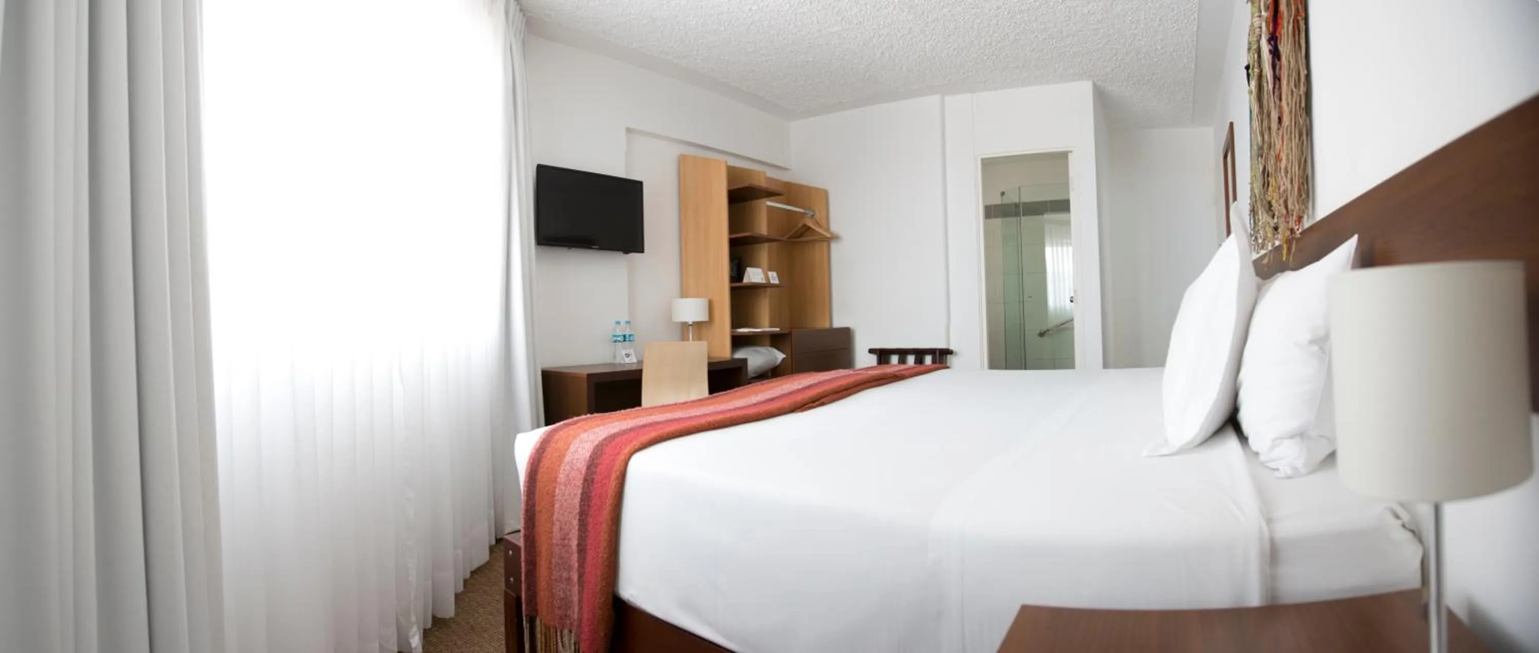 Bedroom, Bed in Tierra Viva Puno Plaza